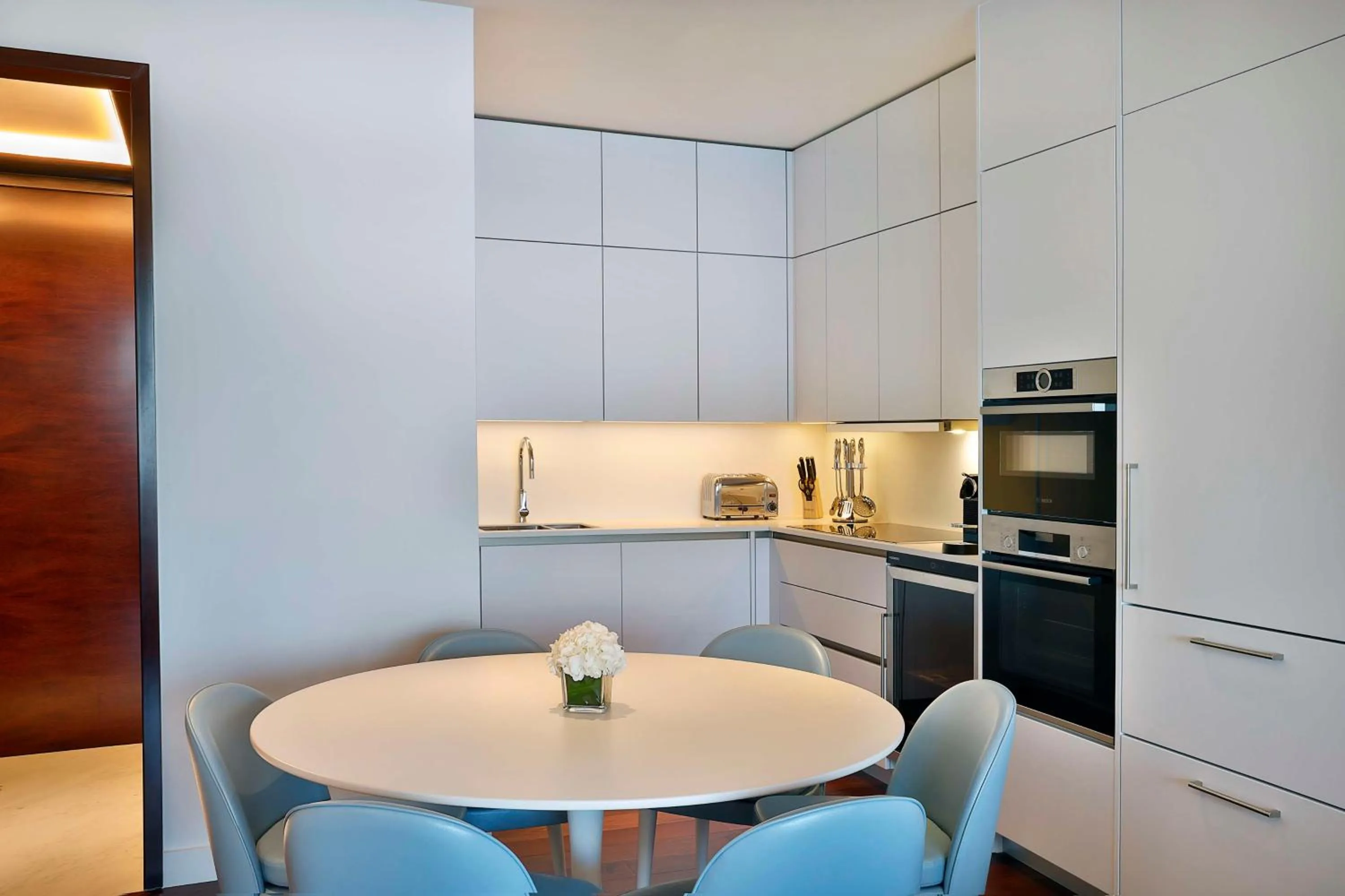 Kitchen or kitchenette in Waldorf Astoria Doha Lusail