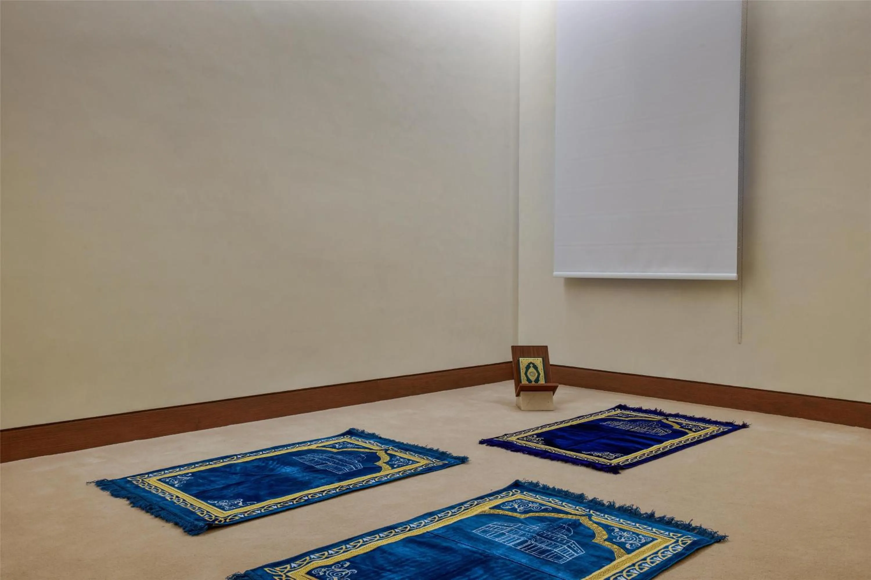 Photo of the whole room in Waldorf Astoria Doha Lusail