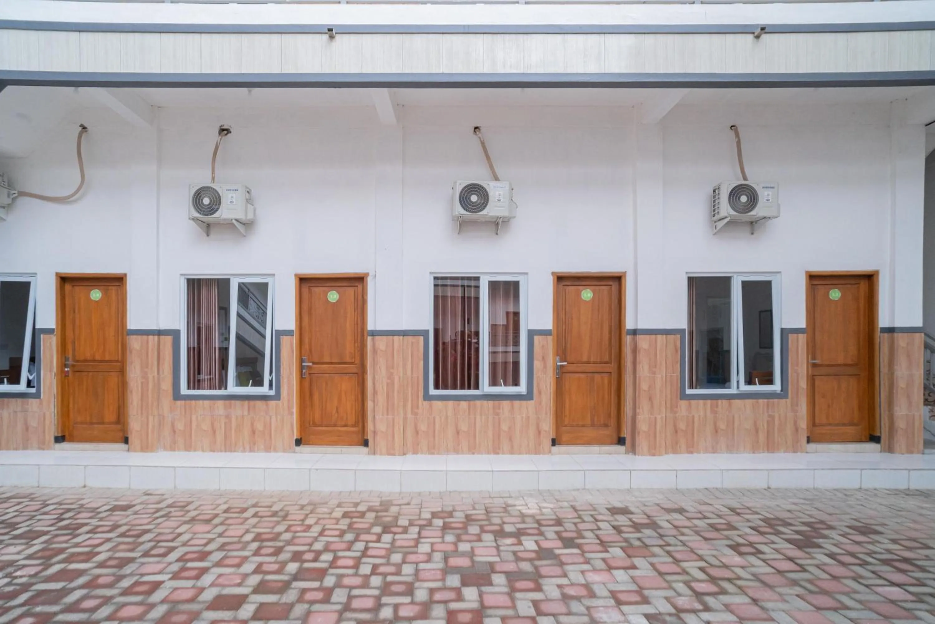 Facade/entrance in Urbanview Hotel Sky Batu Malang by RedDoorz