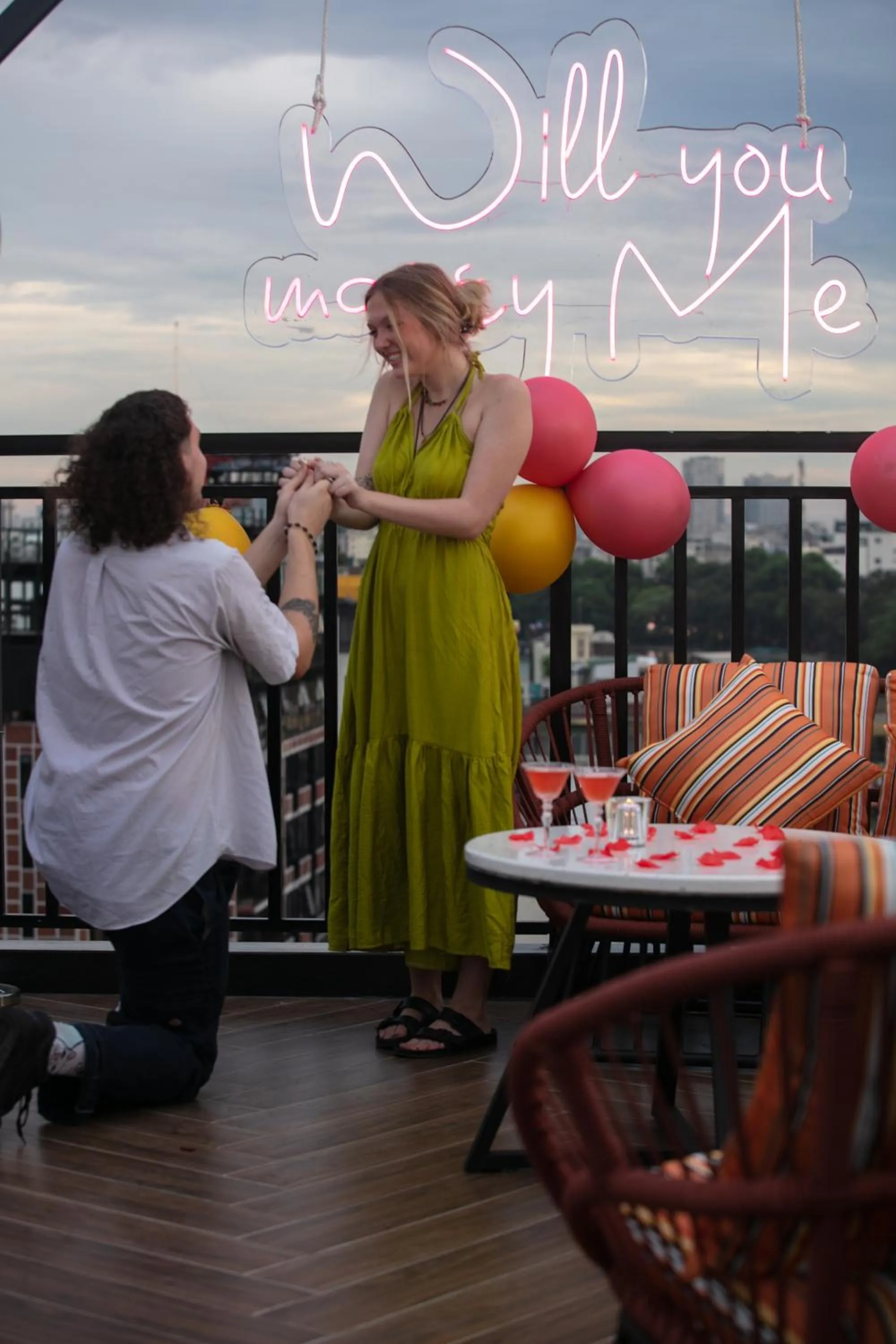 Restaurant/places to eat in HOTEL De SOURIANT Premium Hanoi