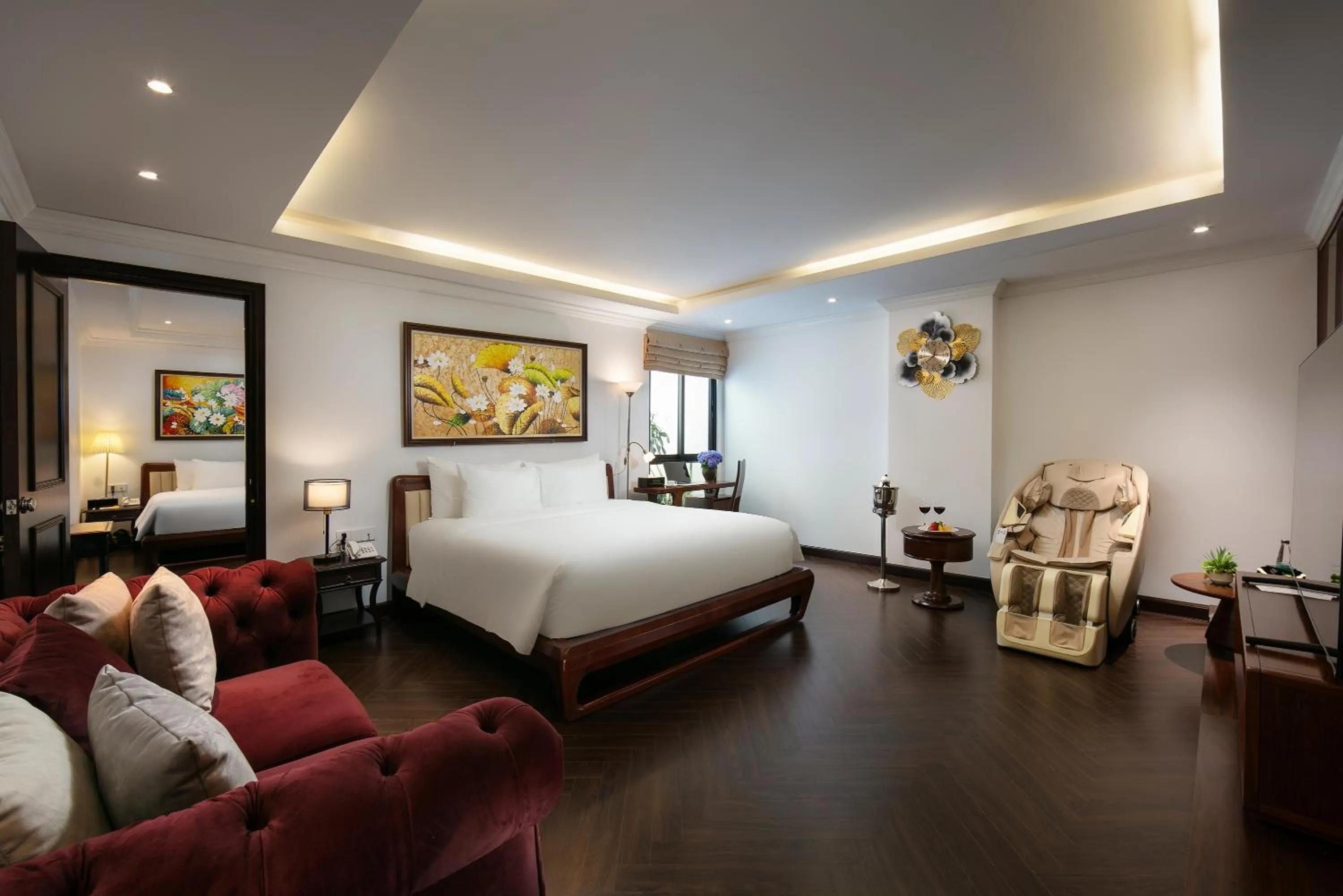 Bedroom, Bed in HOTEL De SOURIANT Premium Hanoi