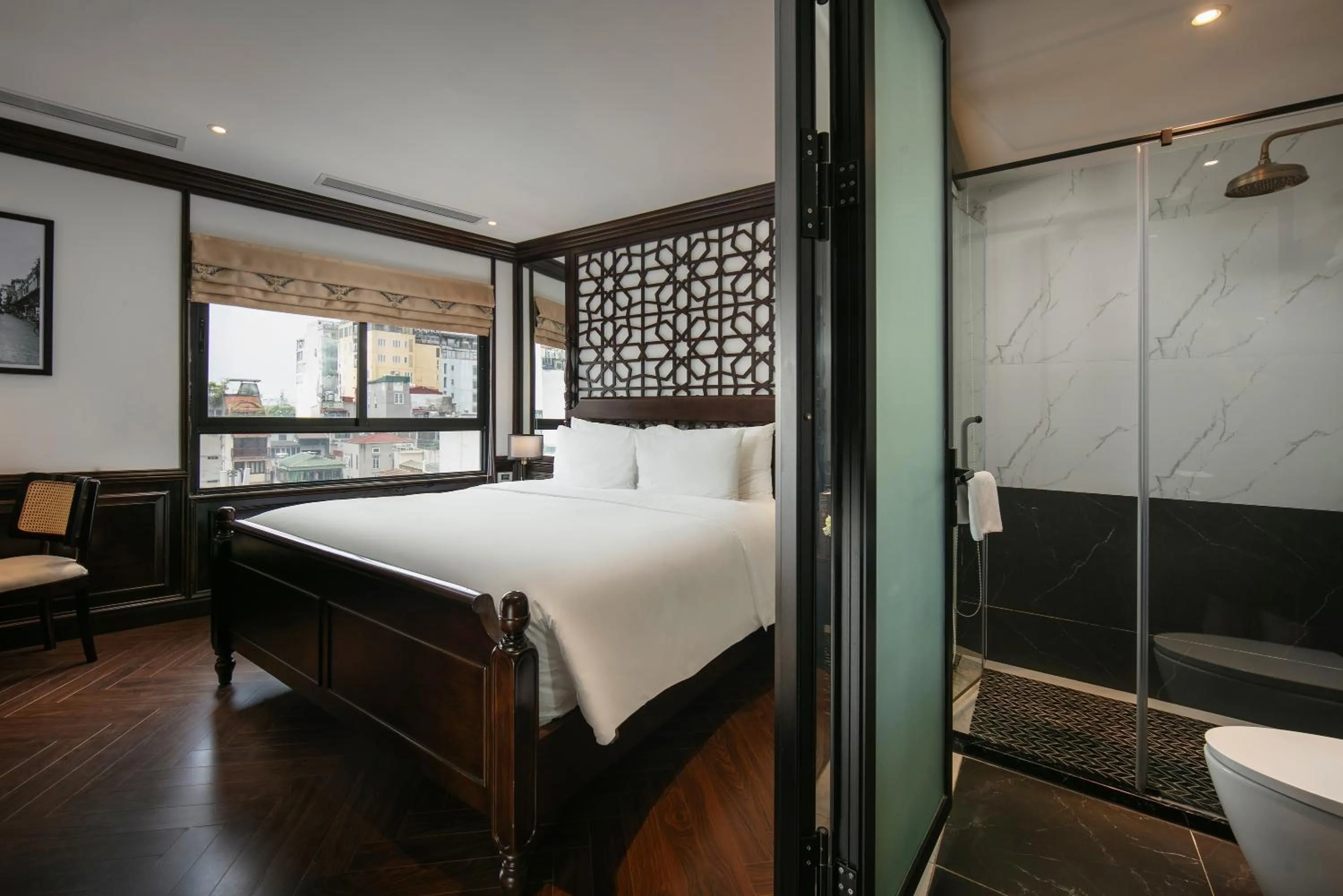 Photo of the whole room, Bed in HOTEL De SOURIANT Premium Hanoi