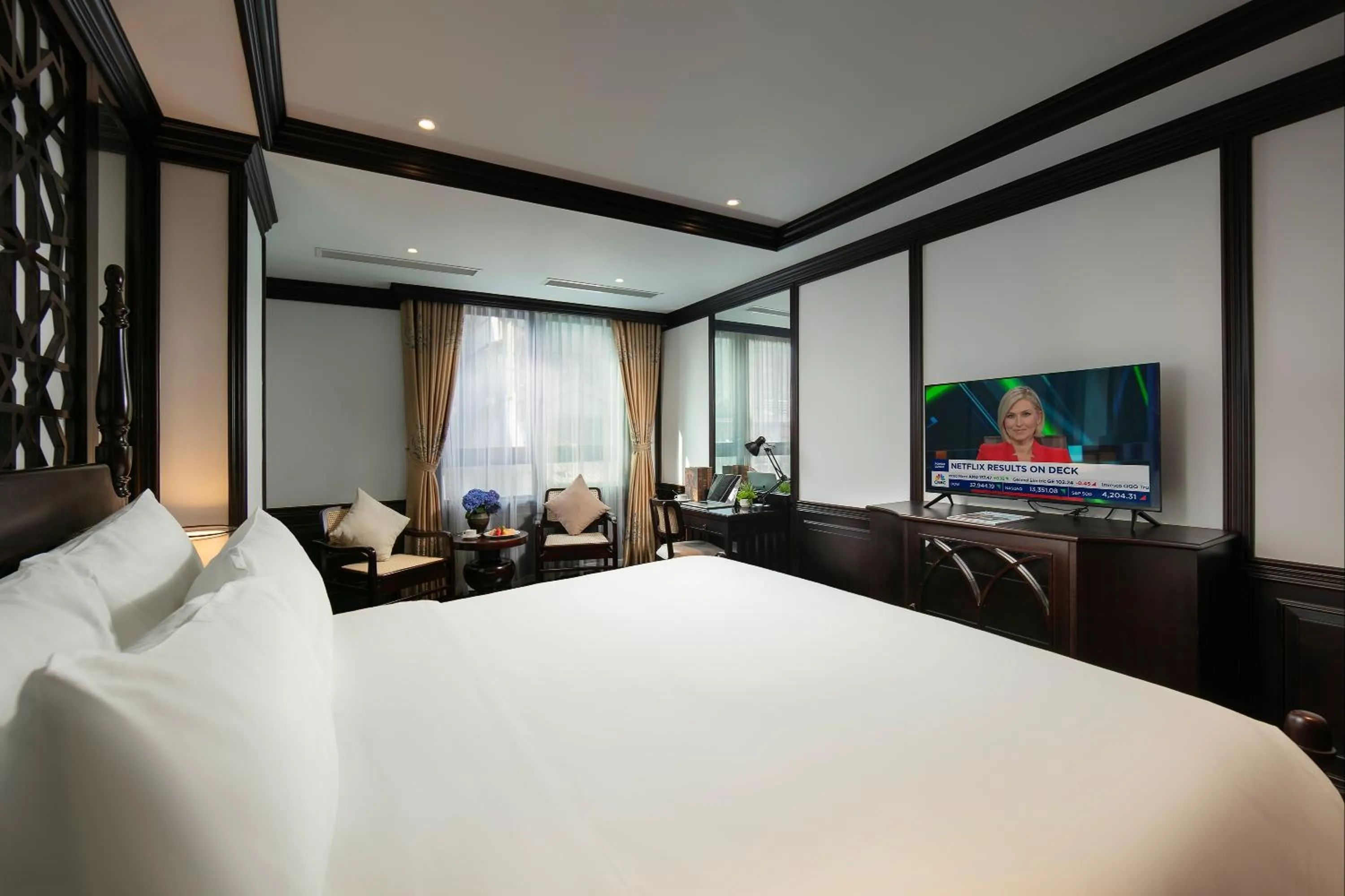 Photo of the whole room, Bed in HOTEL De SOURIANT Premium Hanoi