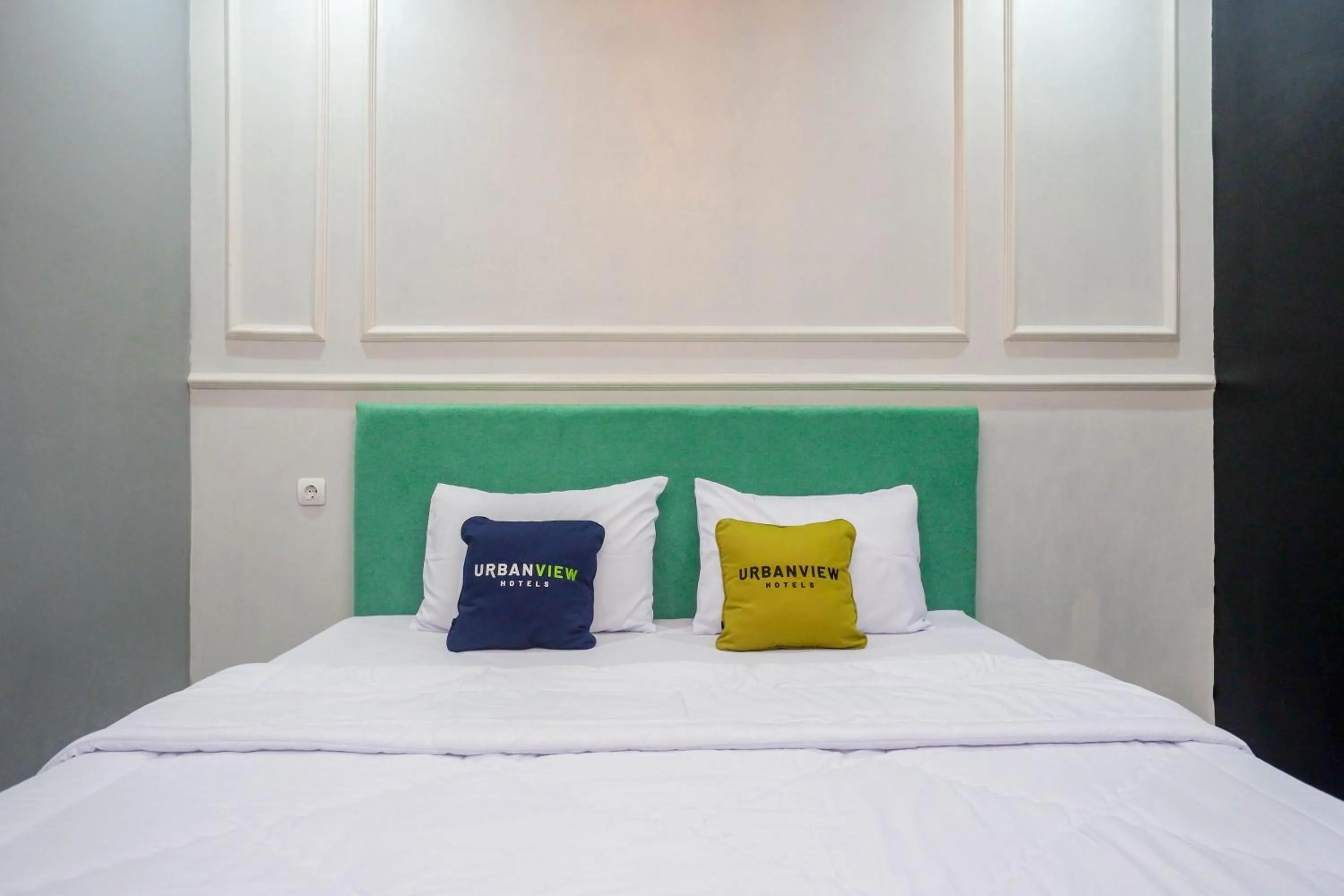 Bedroom, Bed in Urbanview Hotel Umbrella Dieng by RedDoorz
