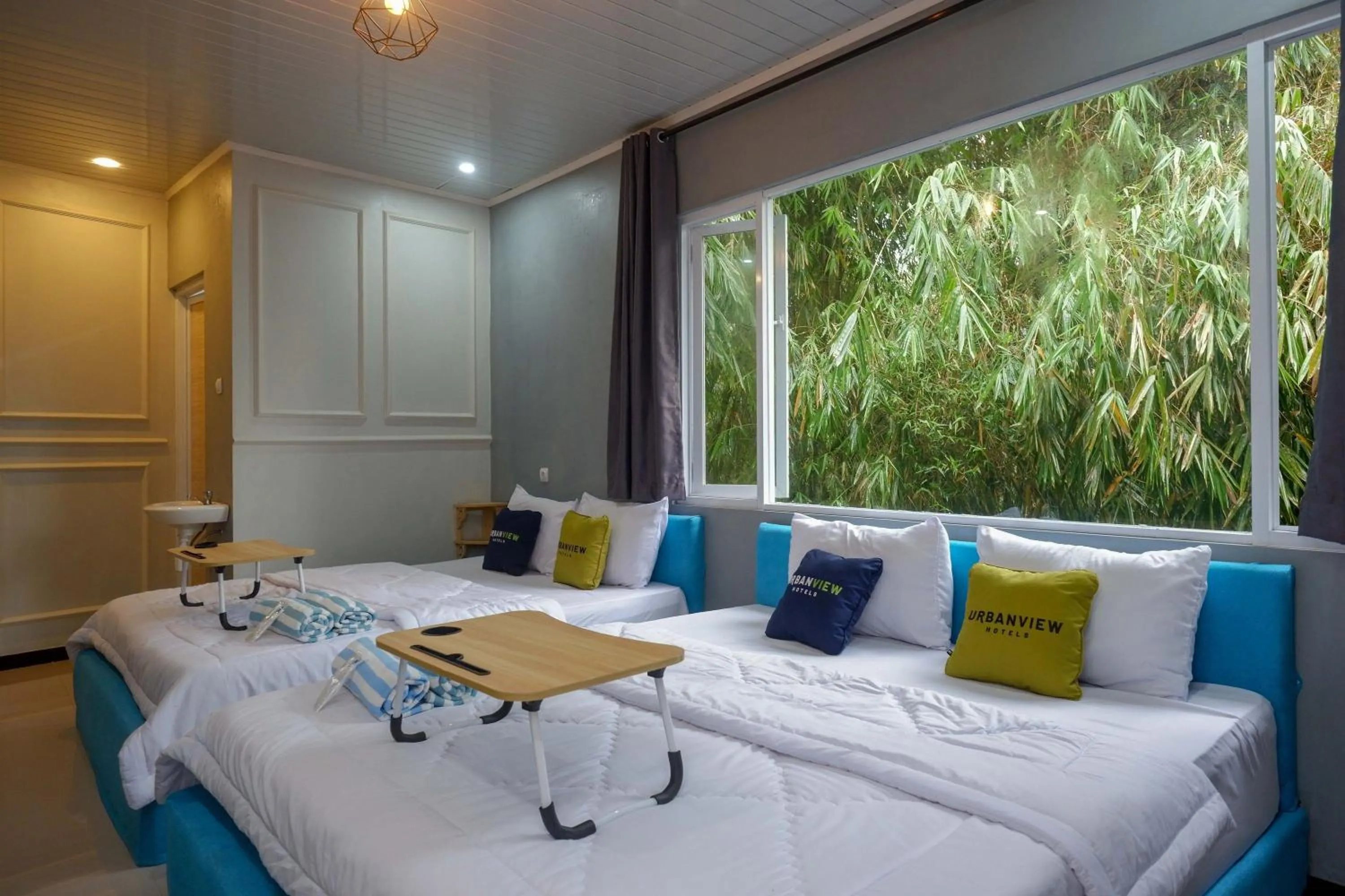 Bedroom, Bed in Urbanview Hotel Umbrella Dieng by RedDoorz