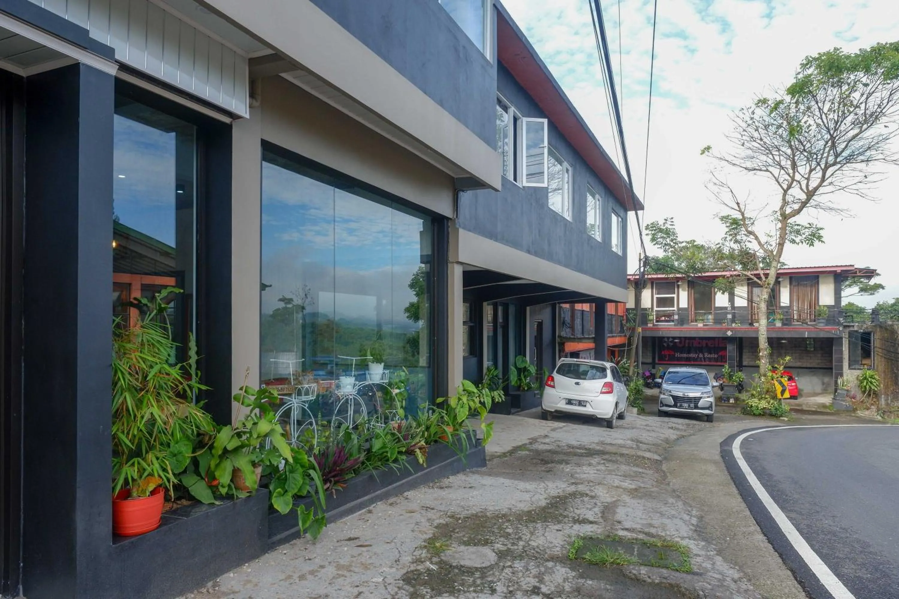 Property building in Urbanview Hotel Umbrella Dieng by RedDoorz