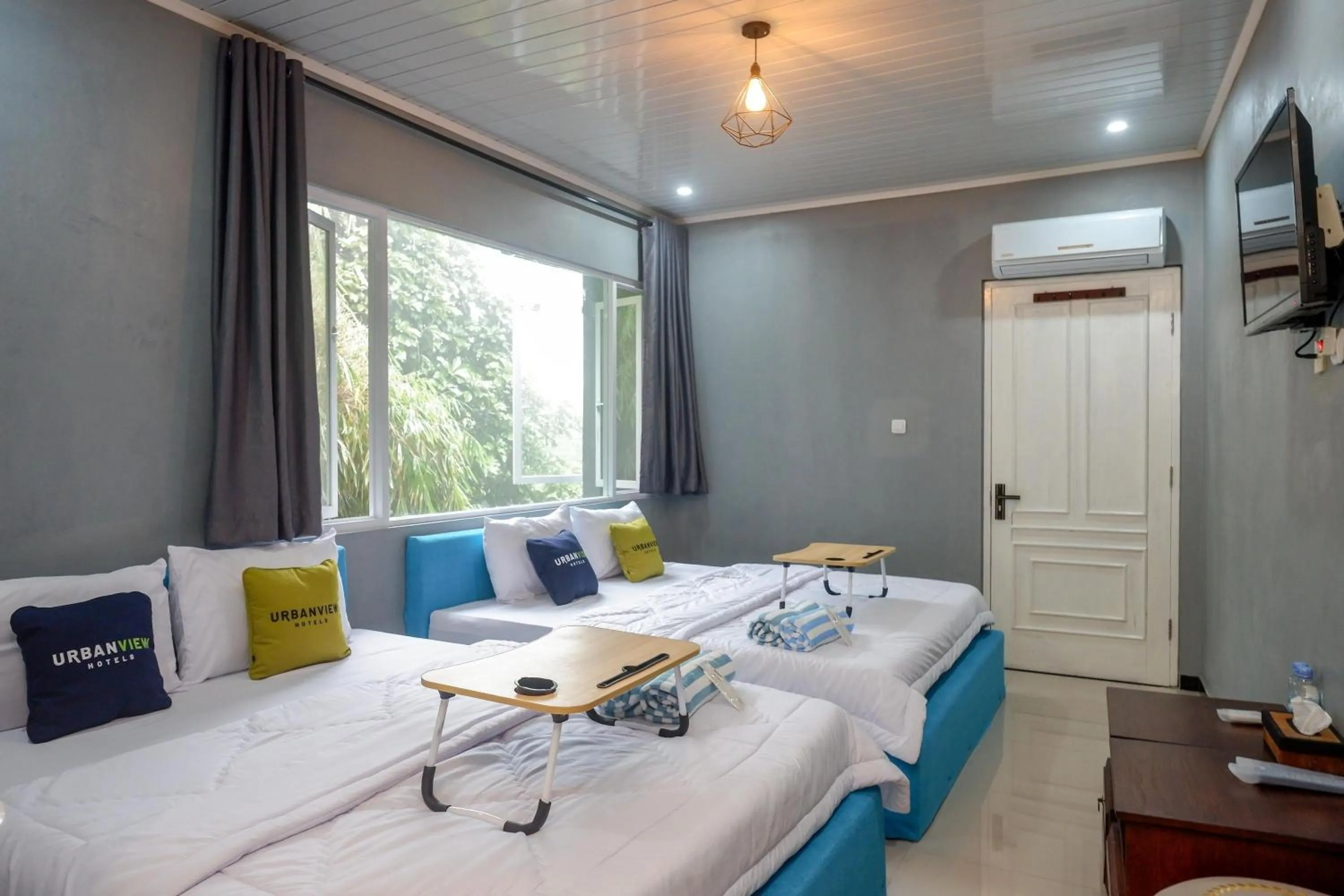 Bedroom, Bed in Urbanview Hotel Umbrella Dieng by RedDoorz