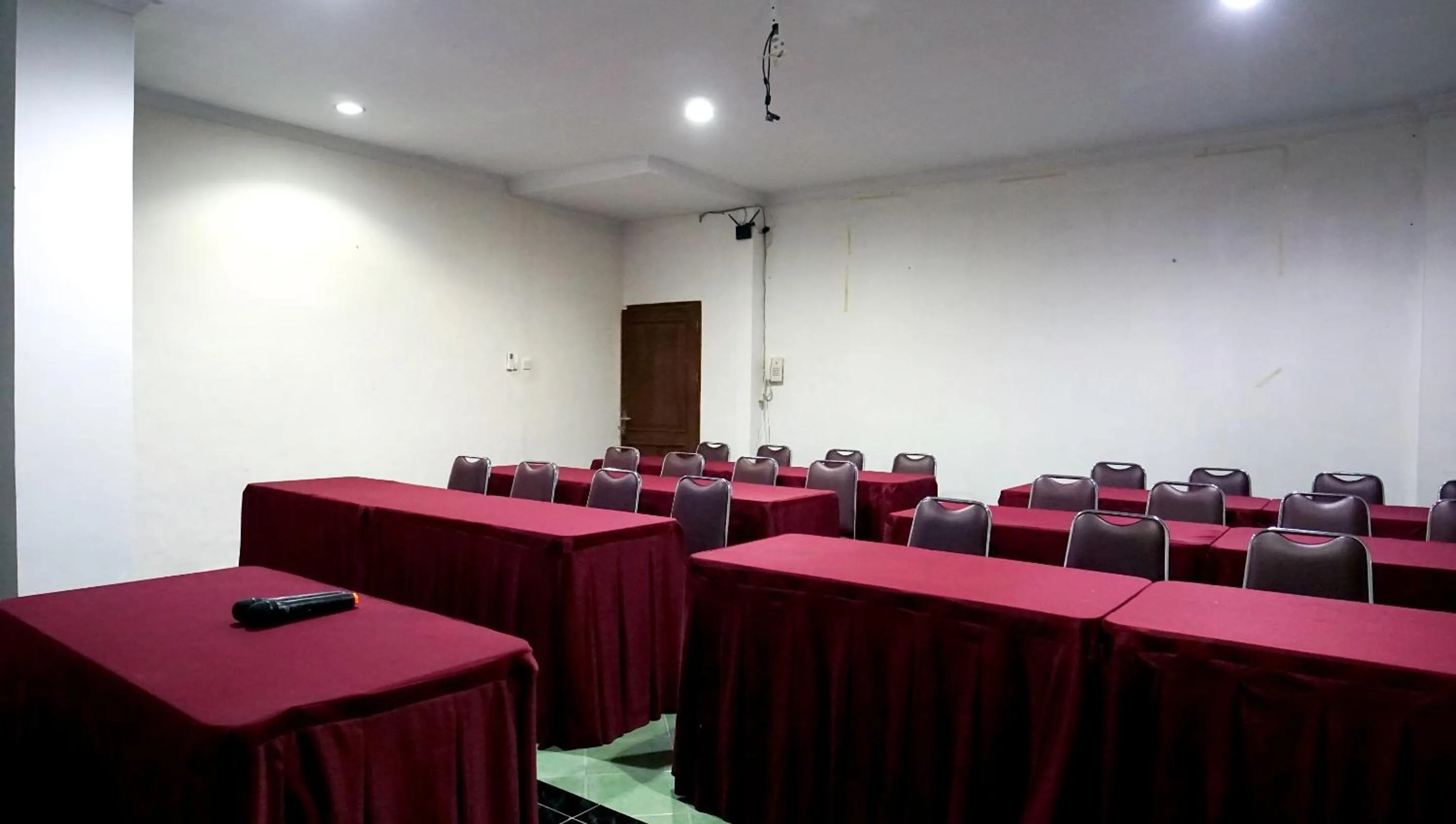 Meeting/conference room in Diana Hotel Jogja