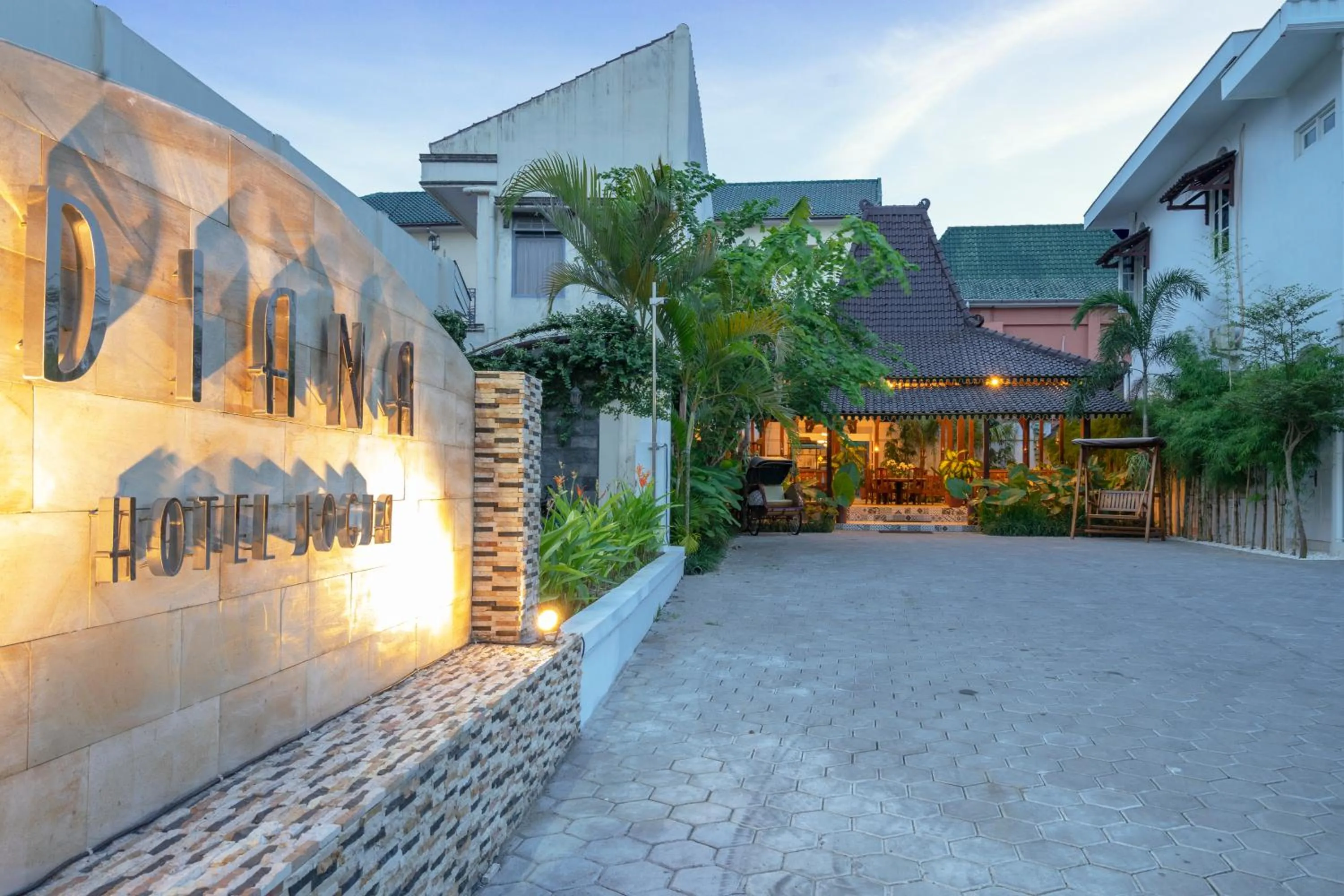 Facade/entrance in Diana Hotel Jogja