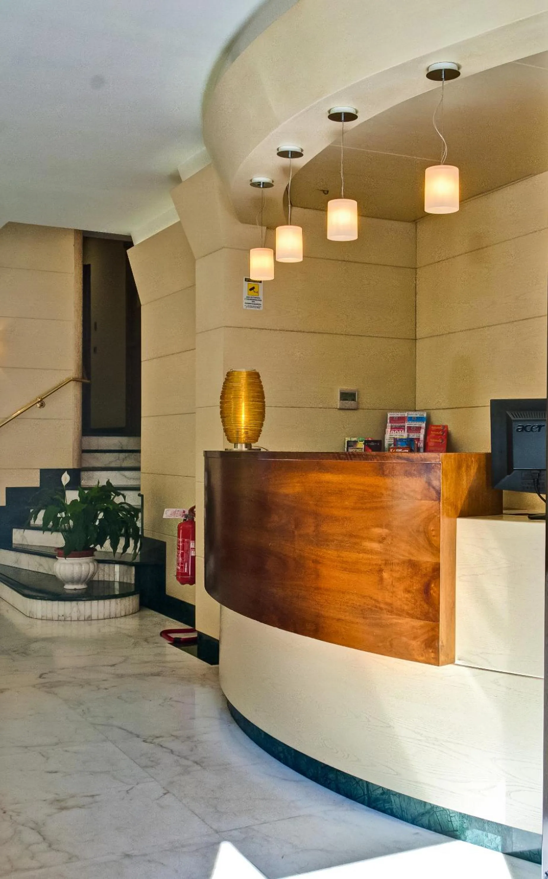 Lobby or reception in Crosti Hotel