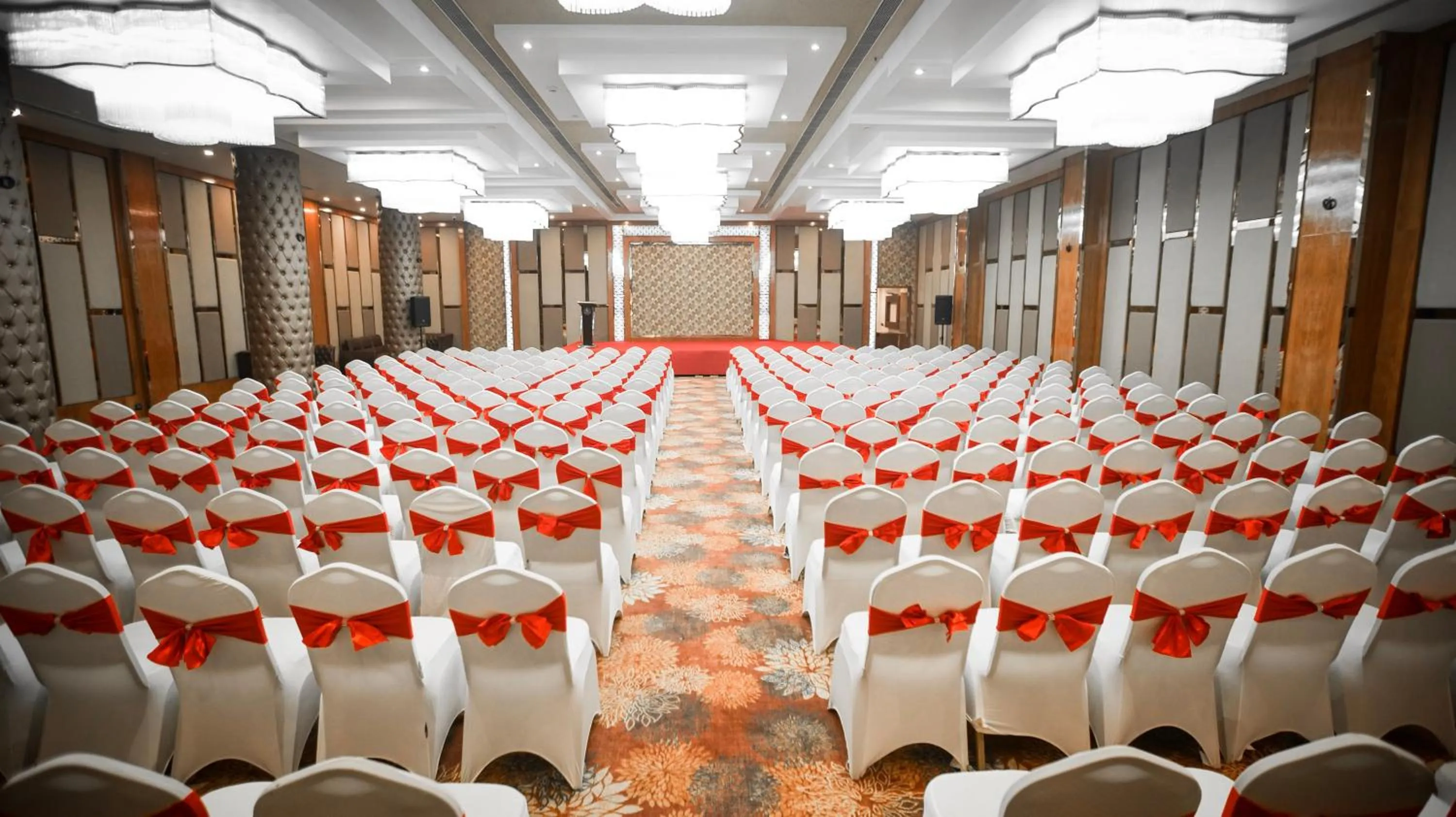 Banquet/Function facilities in Leroy Grand - Yeshwanthpur