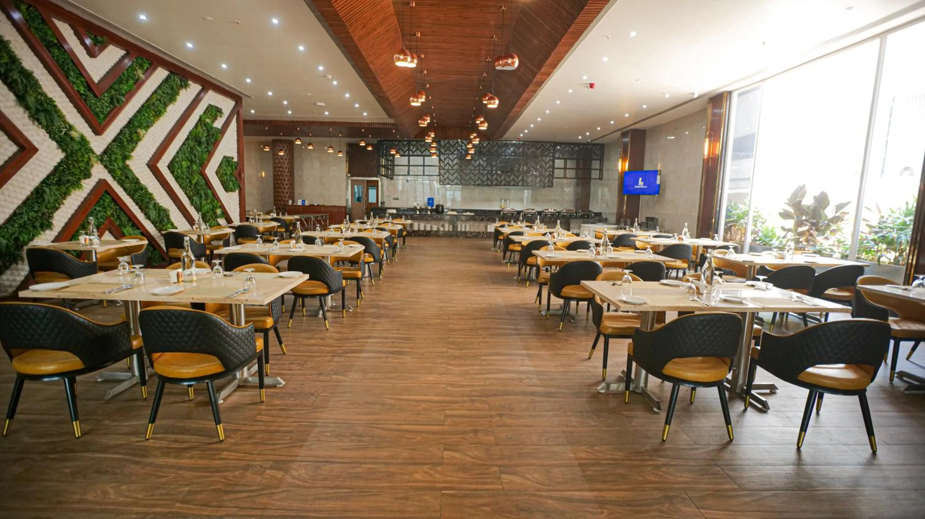 Restaurant/places to eat in Leroy Grand - Yeshwanthpur