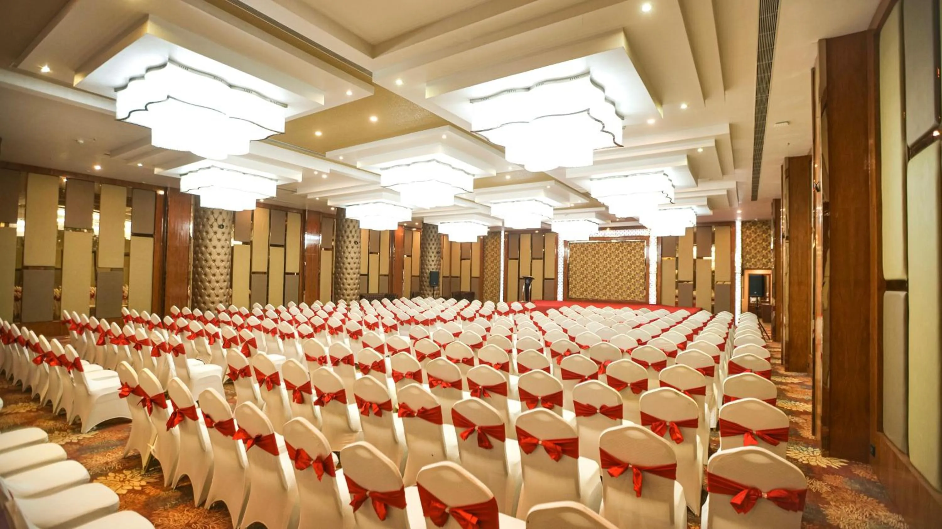 Banquet/Function facilities in Leroy Grand - Yeshwanthpur