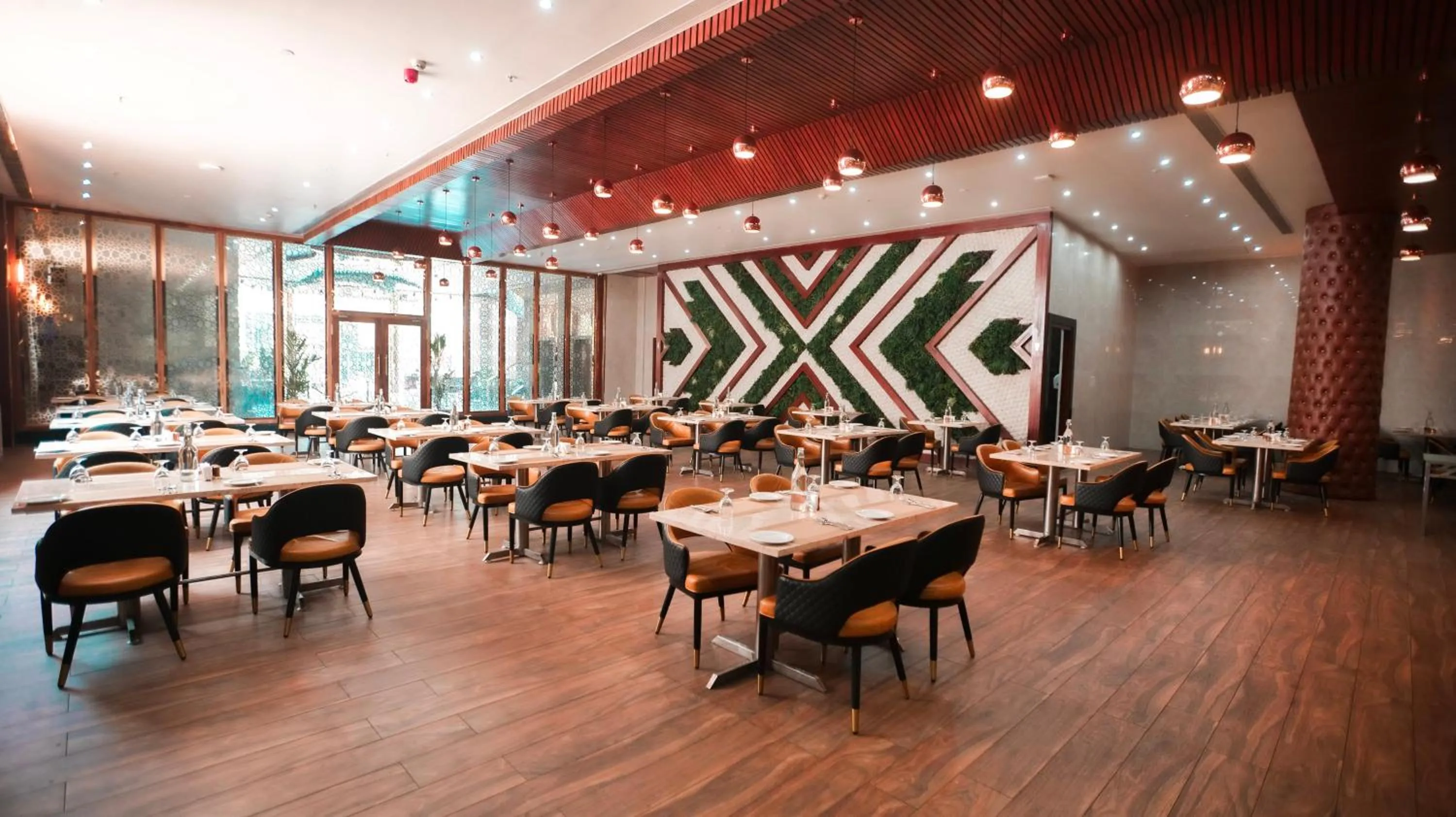 Restaurant/places to eat in Leroy Grand - Yeshwanthpur