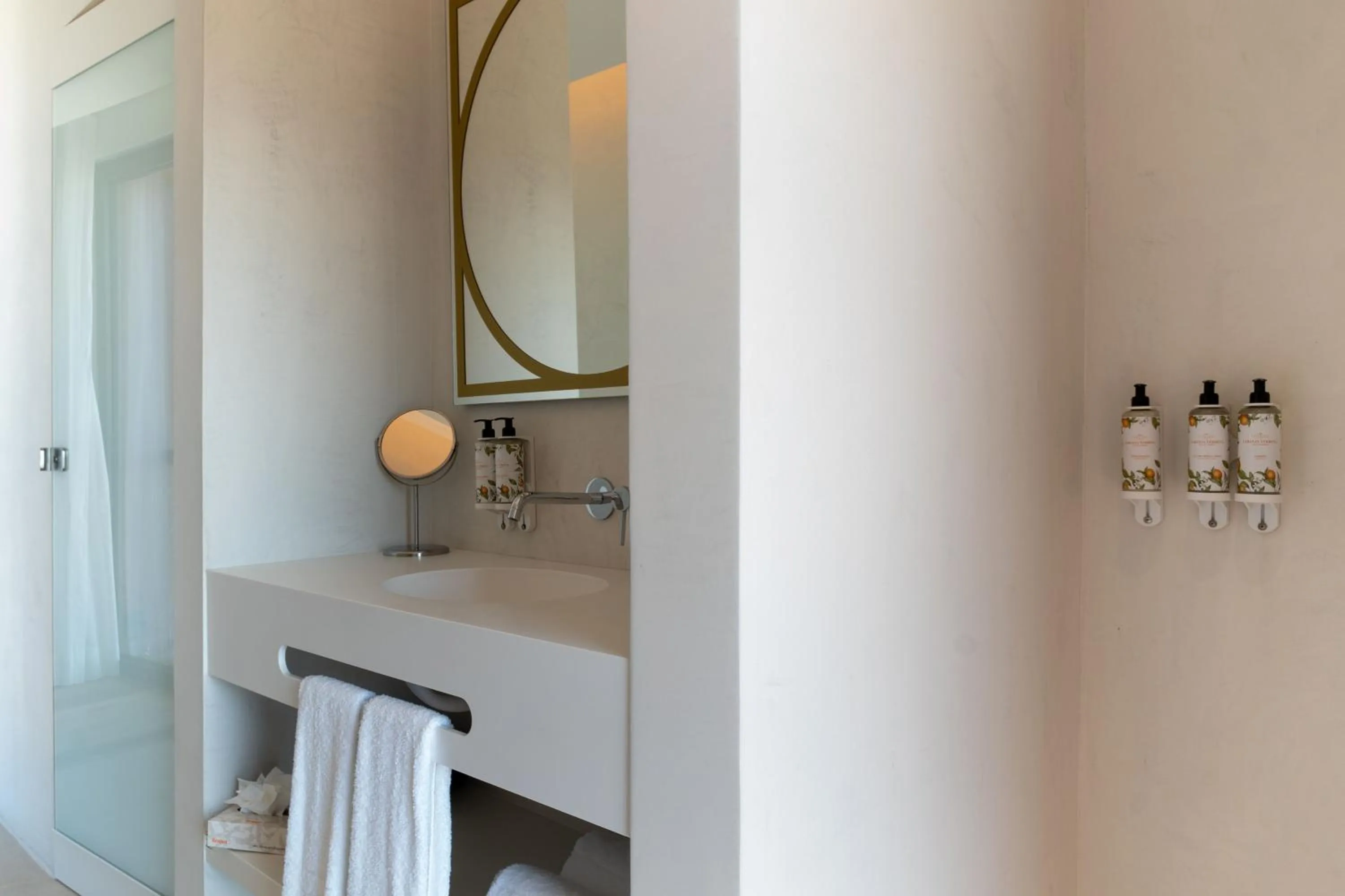 Toilet in Sines Sea View Business & Leisure Hotel