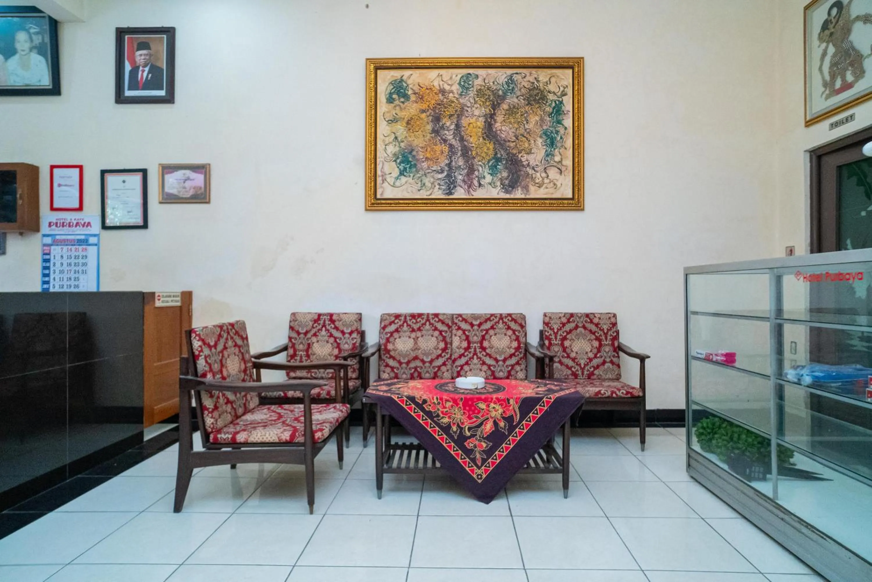 Lobby or reception in RedDoorz @ Panglima Sudirman Madiun