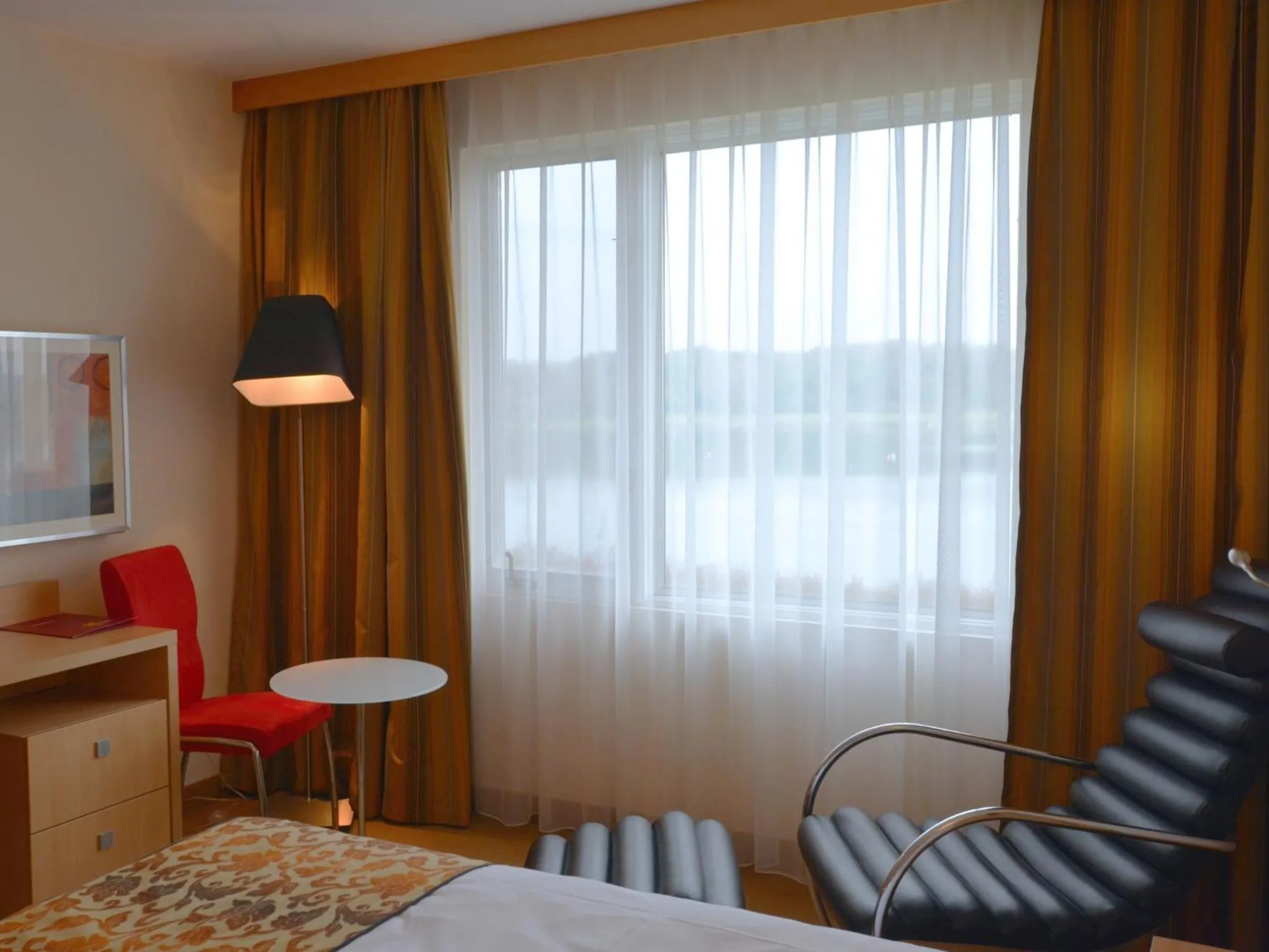 Seating area, Bed in Hotel HP Park Poznań Malta