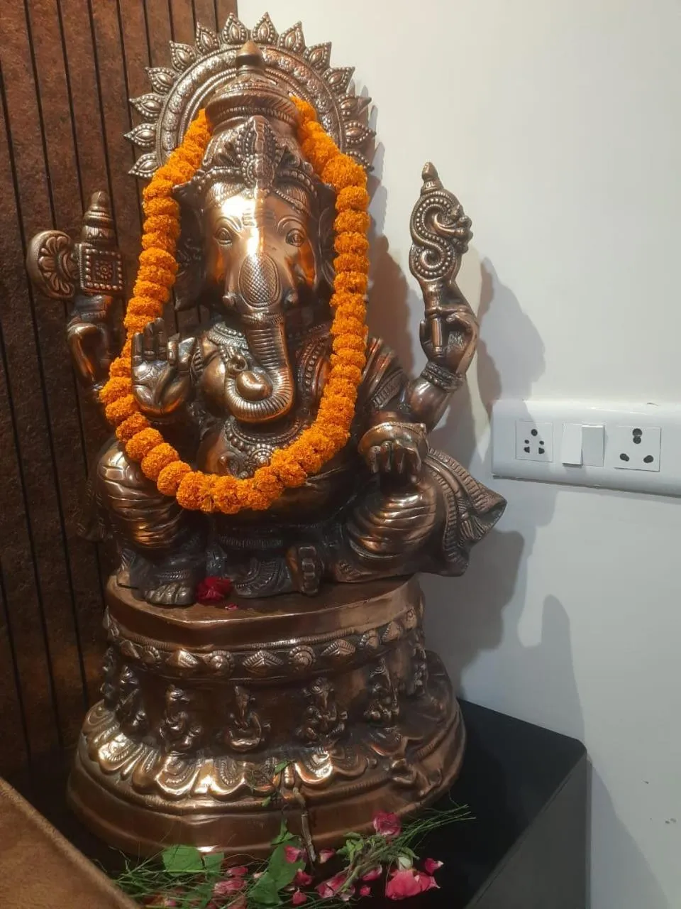 Food and drinks in Hotel MK Grand