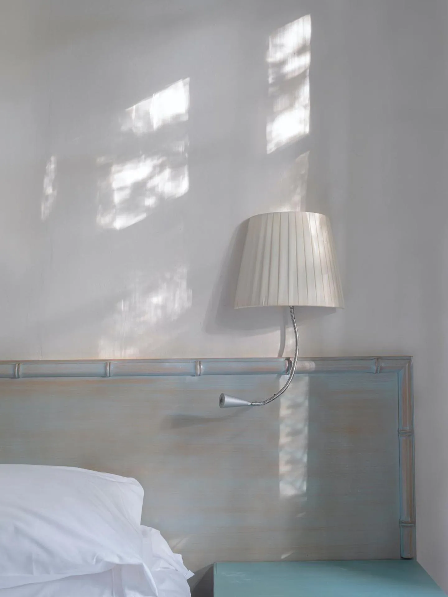 Bed in Hotel Mignon