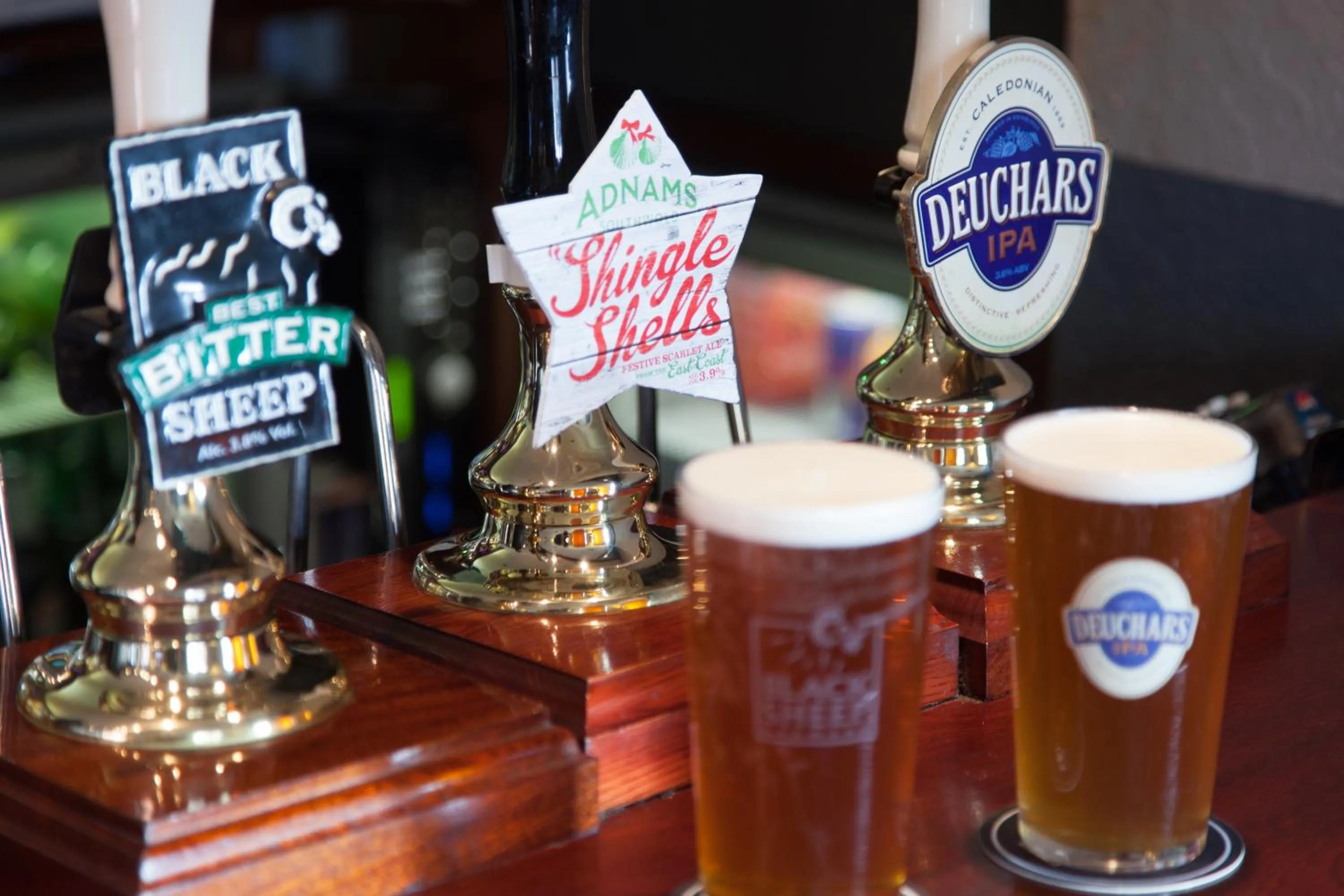 Alcoholic drinks in The Salmon Inn