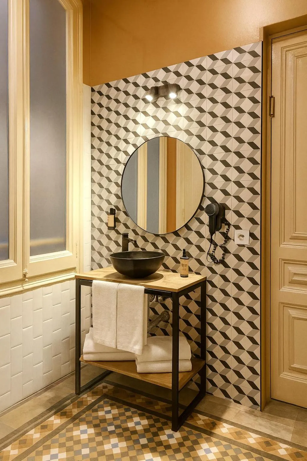 Bathroom in The Loft House Barcelona