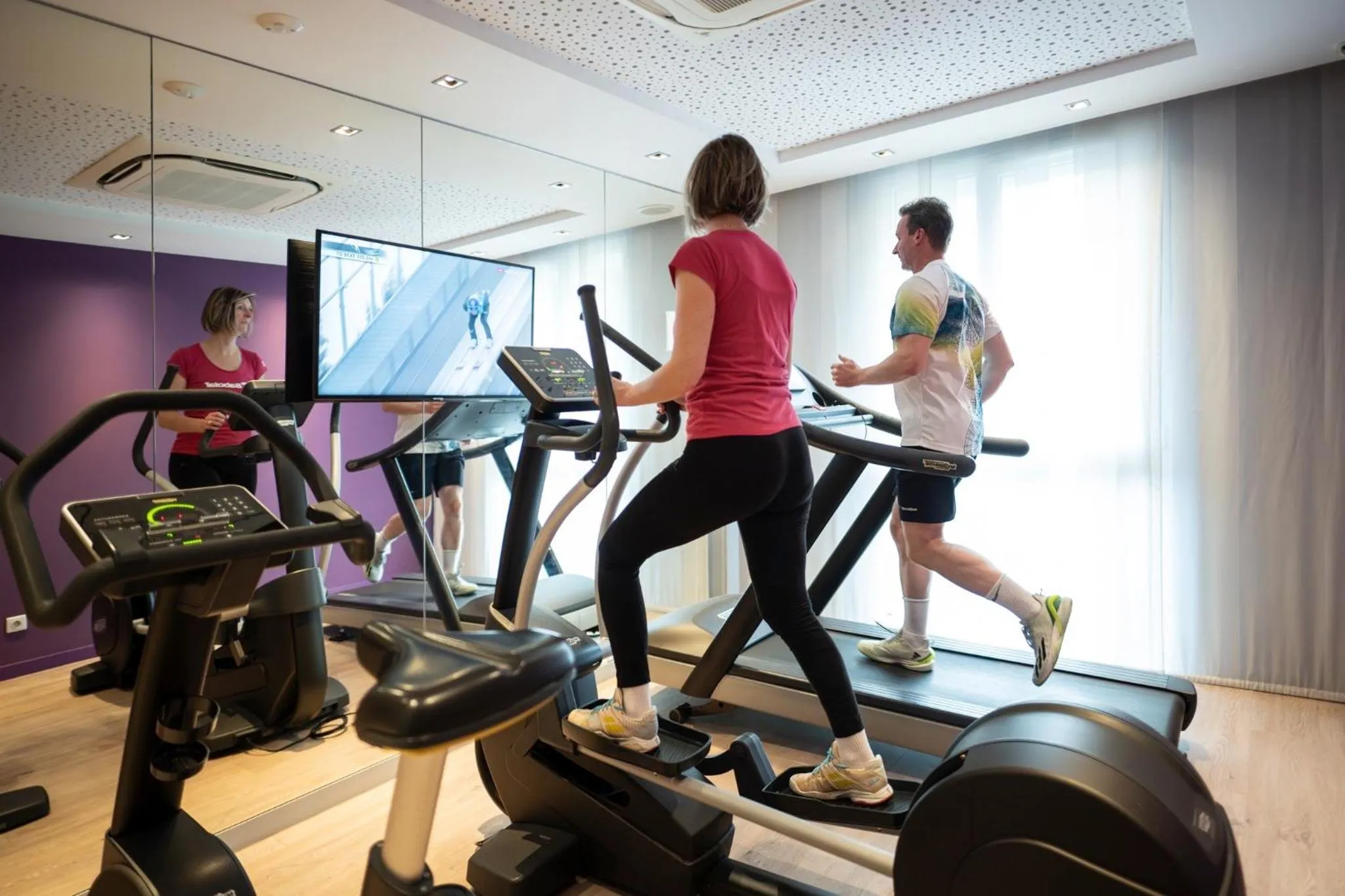 Fitness centre/facilities in Kyriad Prestige Saint-Malo