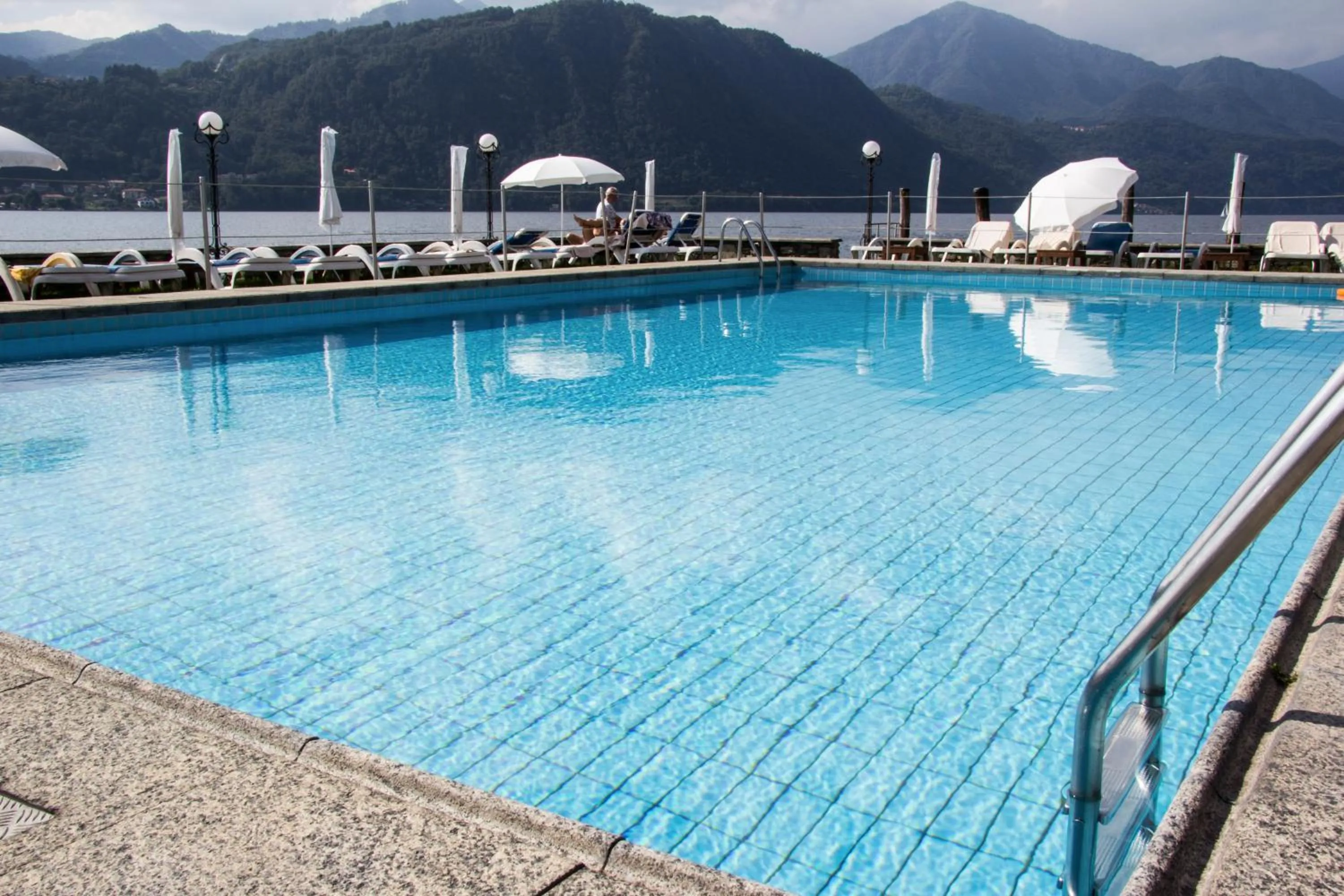 Swimming pool in Hotel San Rocco