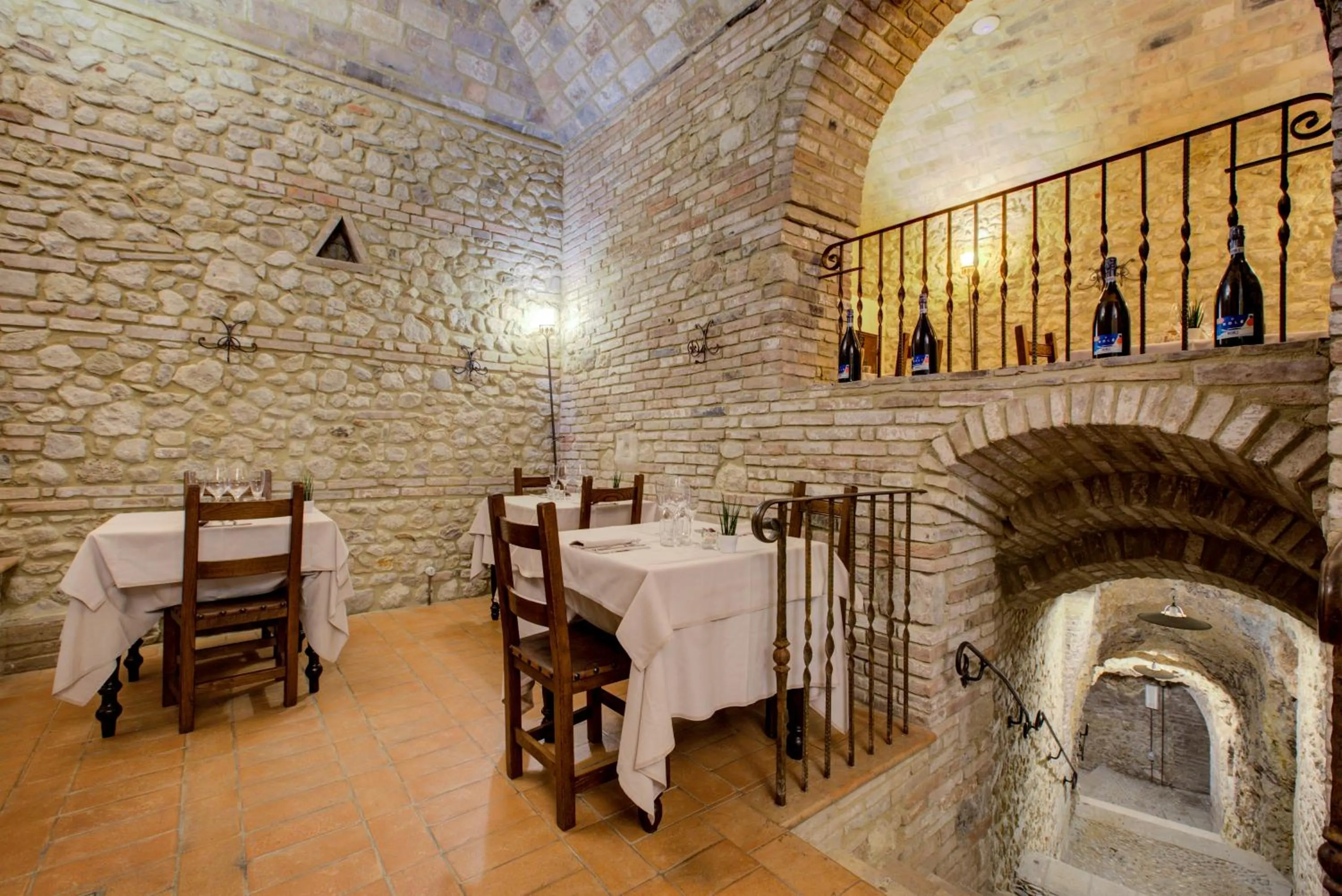 Restaurant/places to eat in Oste del Castello Wellness & Bike Hotel