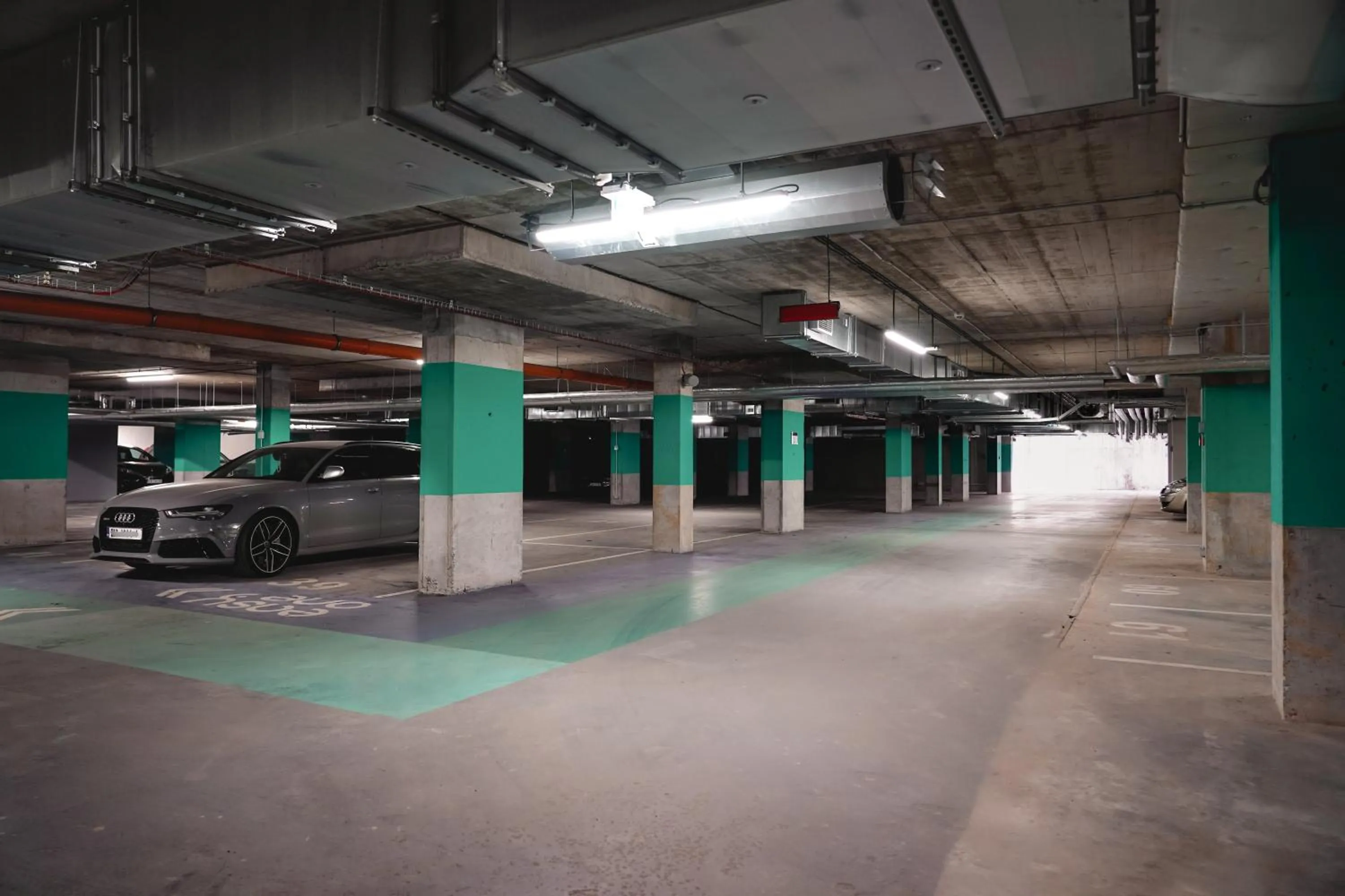 Parking in Hotel Convictus Cracovia for business & travellers