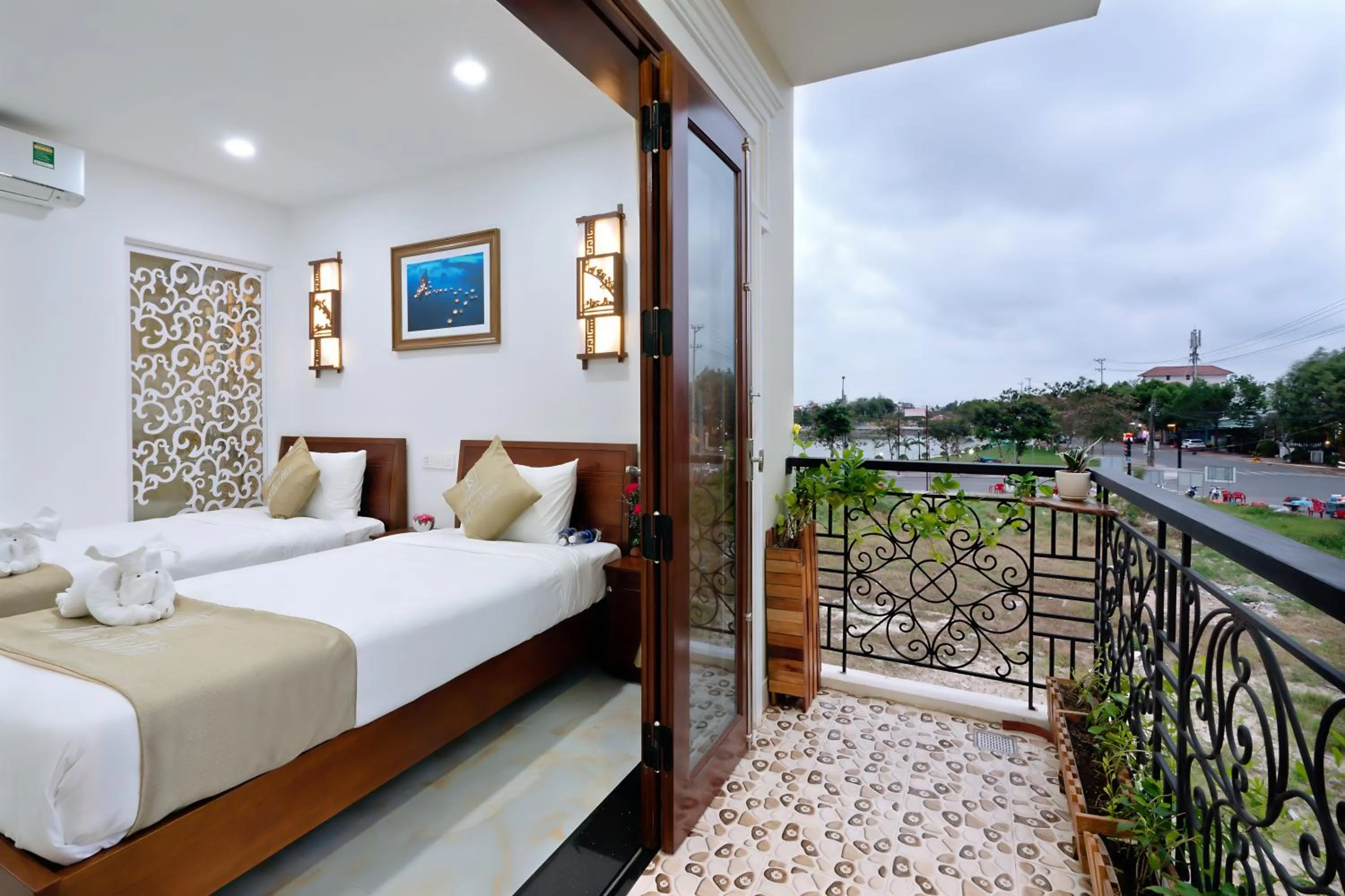 Villa Lake Shore Hoi An