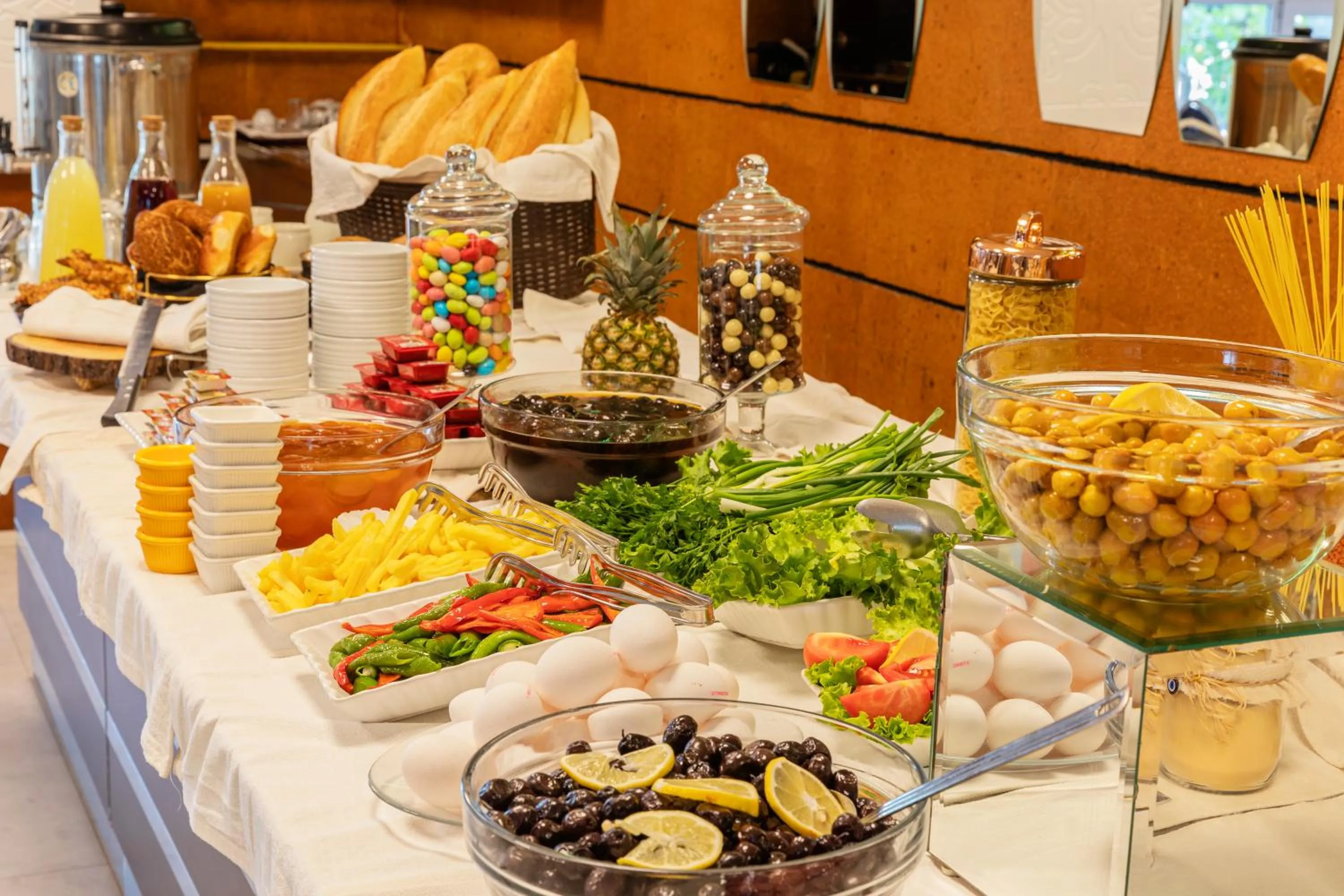 Food and drinks in Continent Hotel Kapadokus Thermal