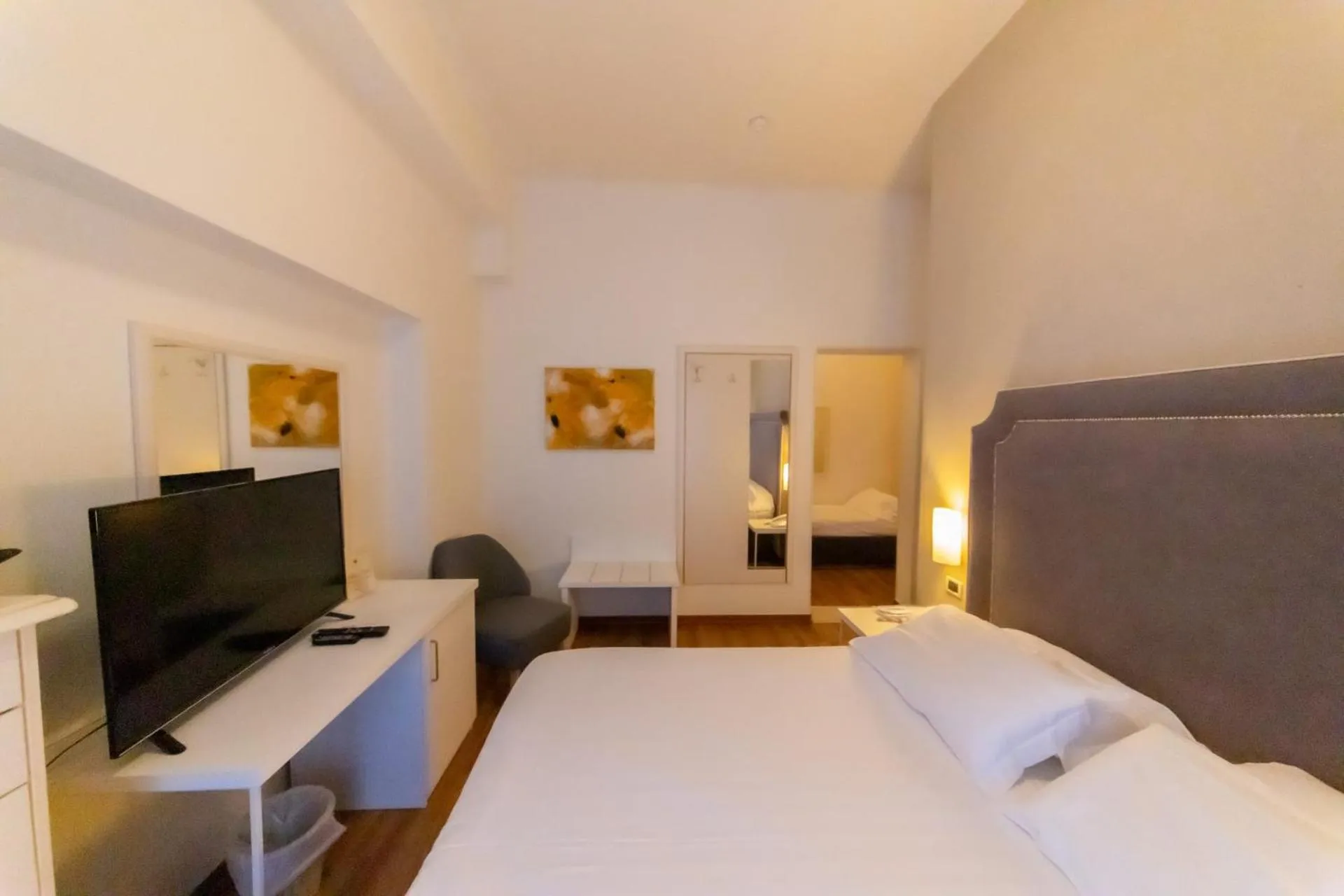 Bed in Hotel Viscardo