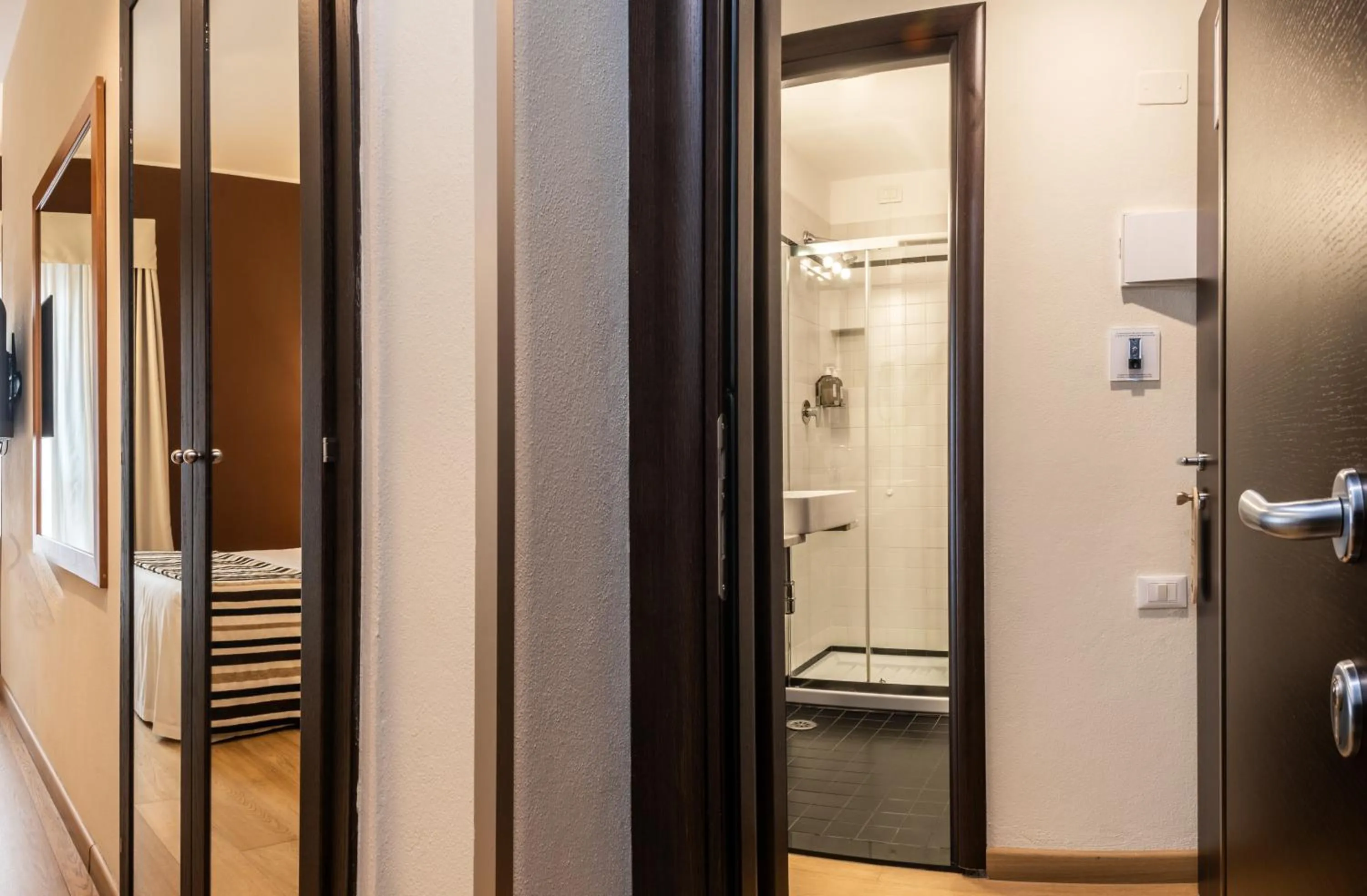 Bathroom in Sardegna Hotel - Suites & Restaurant