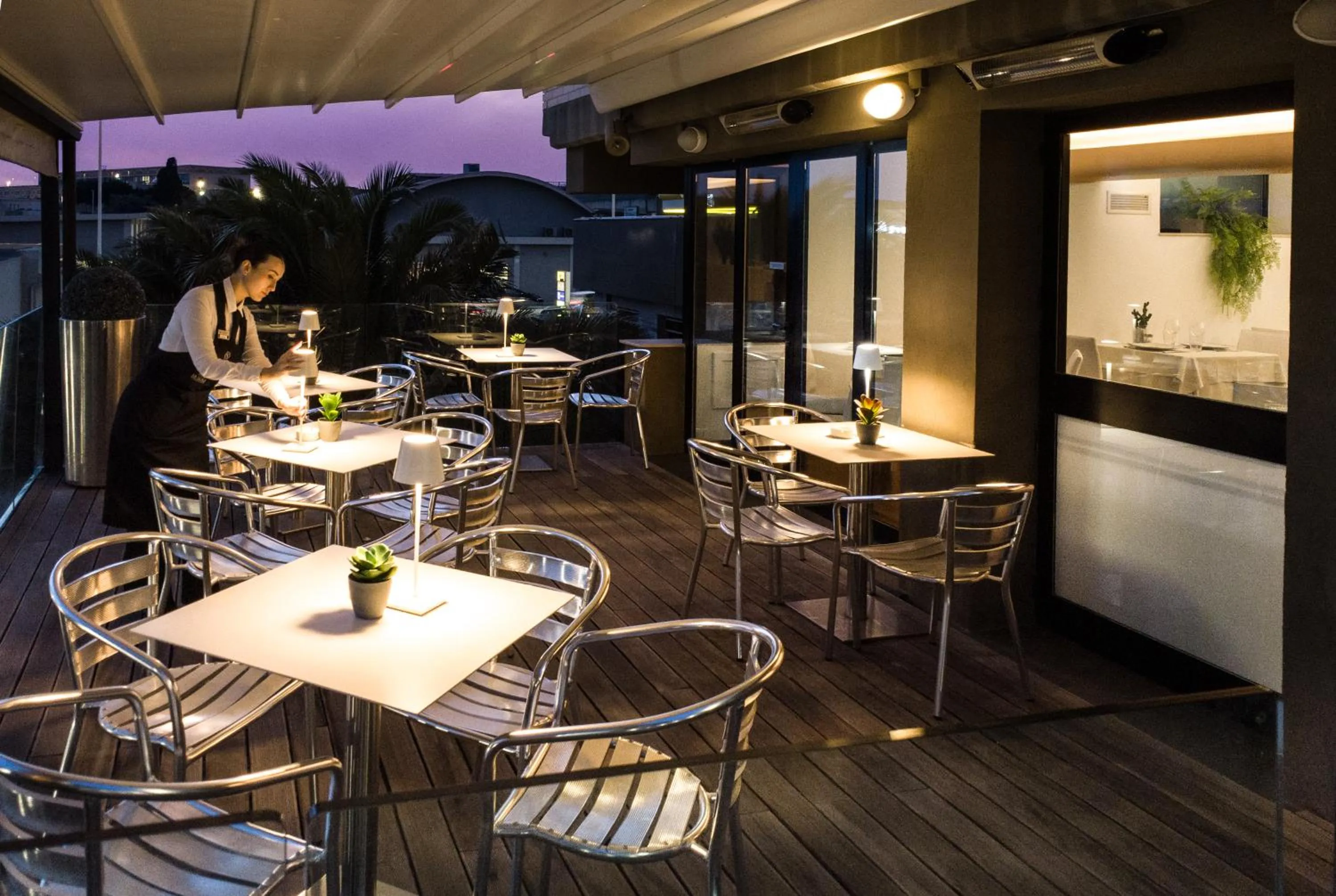 Restaurant/places to eat in Sardegna Hotel - Suites & Restaurant