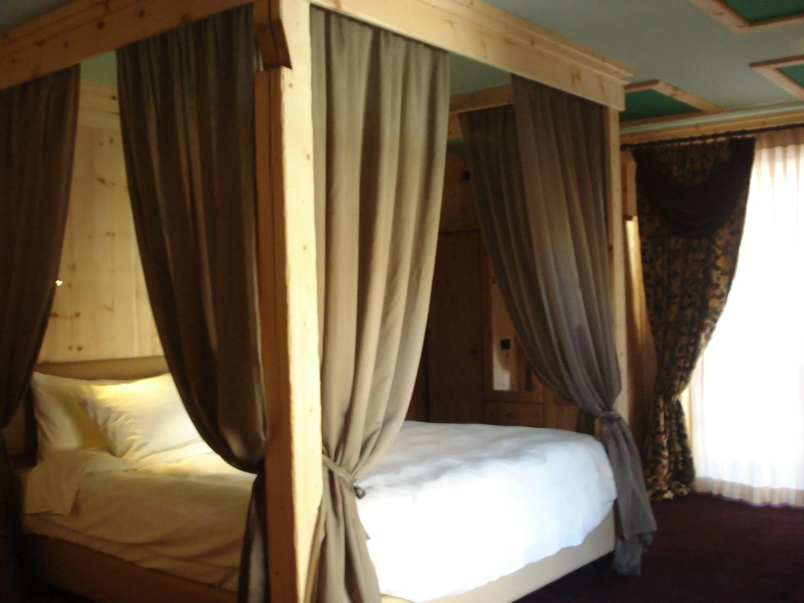 Bed in Relais du Chateau Blanc