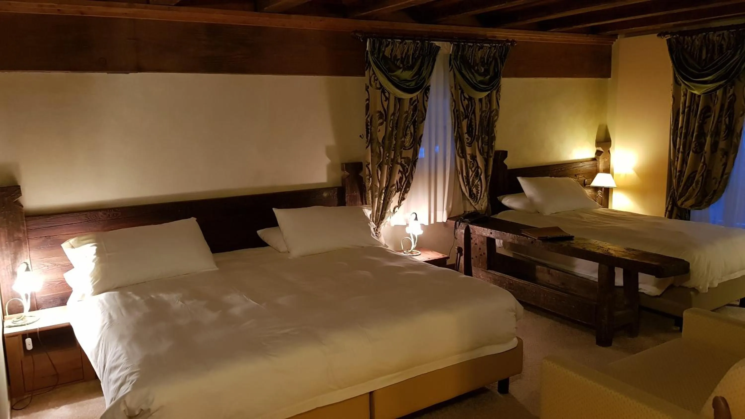 Bed in Relais du Chateau Blanc