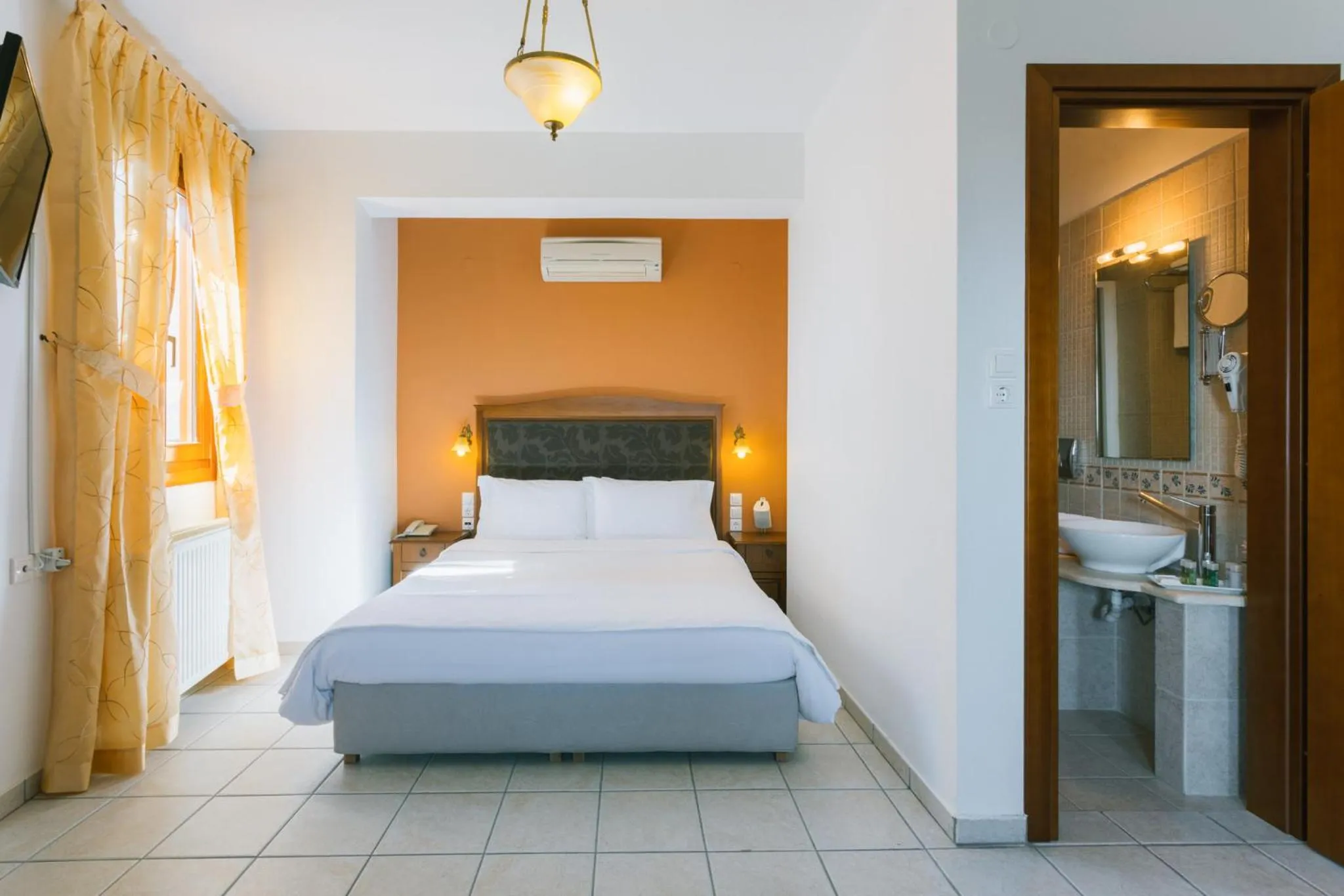 Bedroom, Bed in Archontiko Anemos