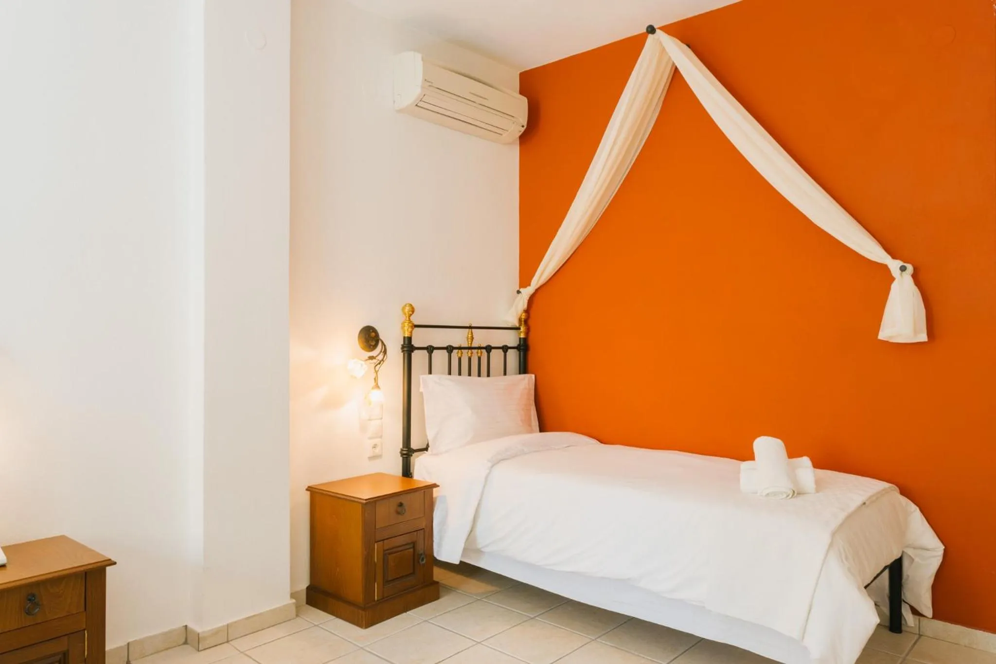 Bedroom, Bed in Archontiko Anemos