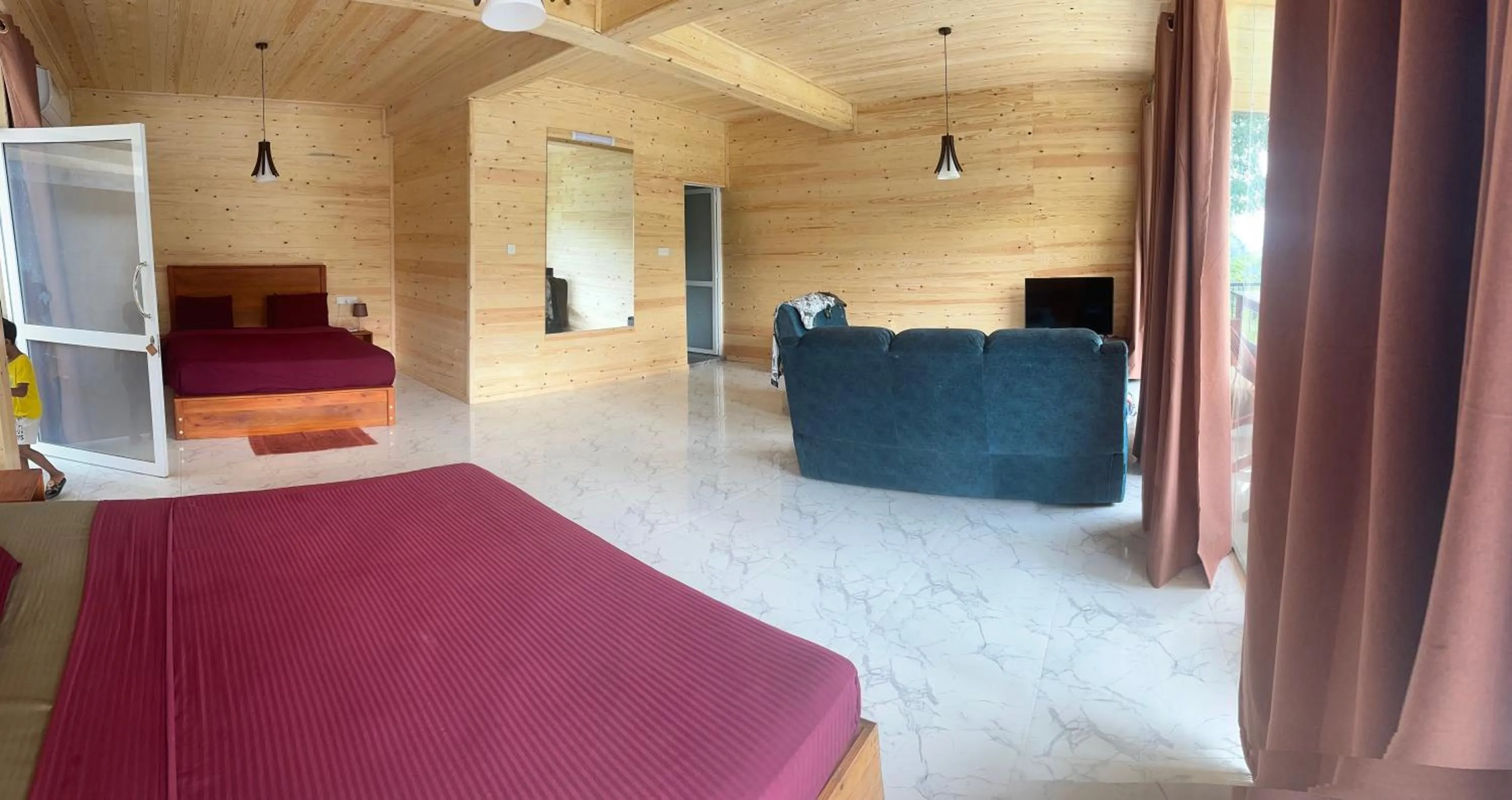 Seating area, Bed in Country Homes