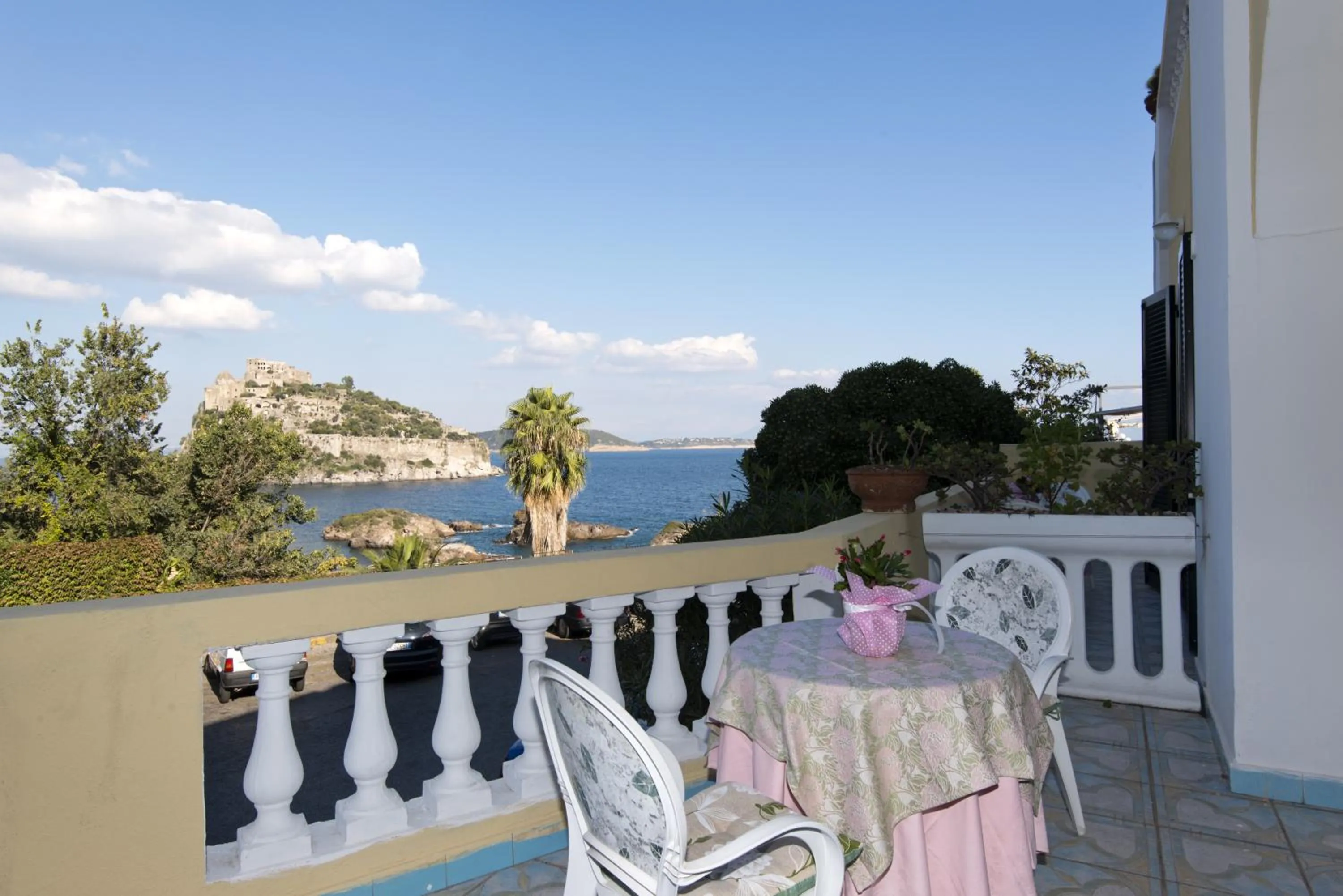 Balcony/Terrace in Hotel Giardino Delle Ninfe E La Fenice