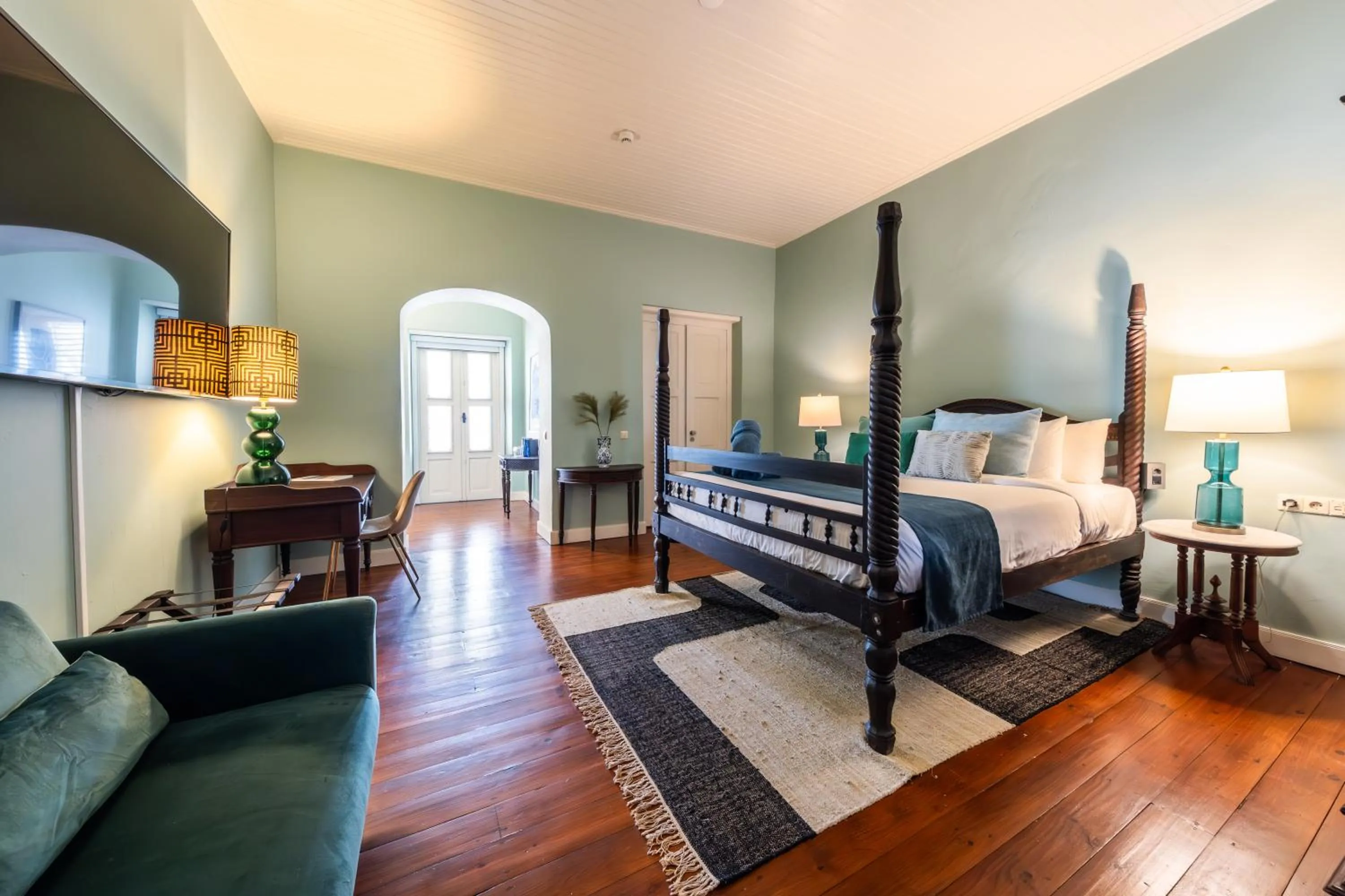 Photo of the whole room, Bed in Kura Botanica Hotel