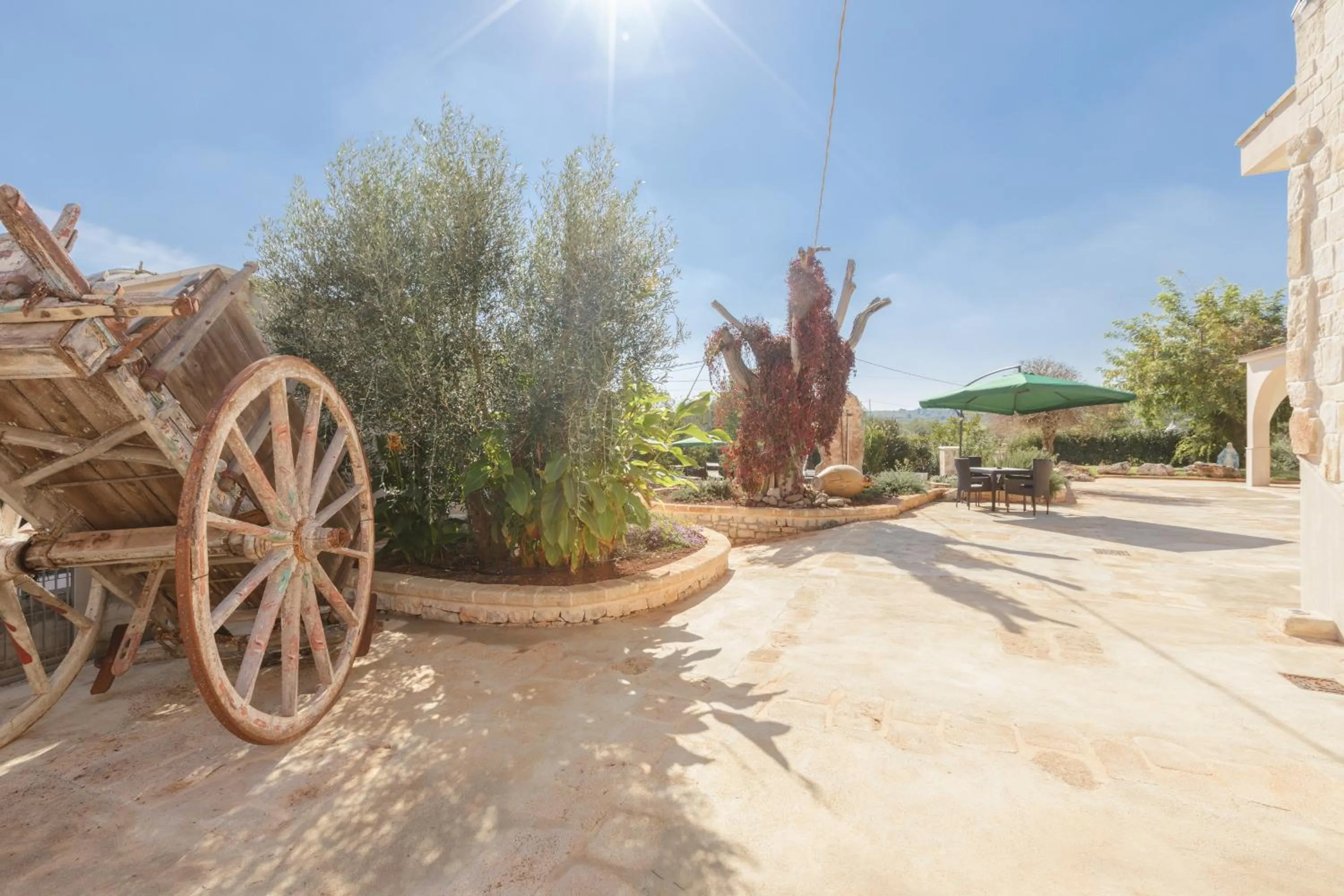 Day in Casolare Lodedo