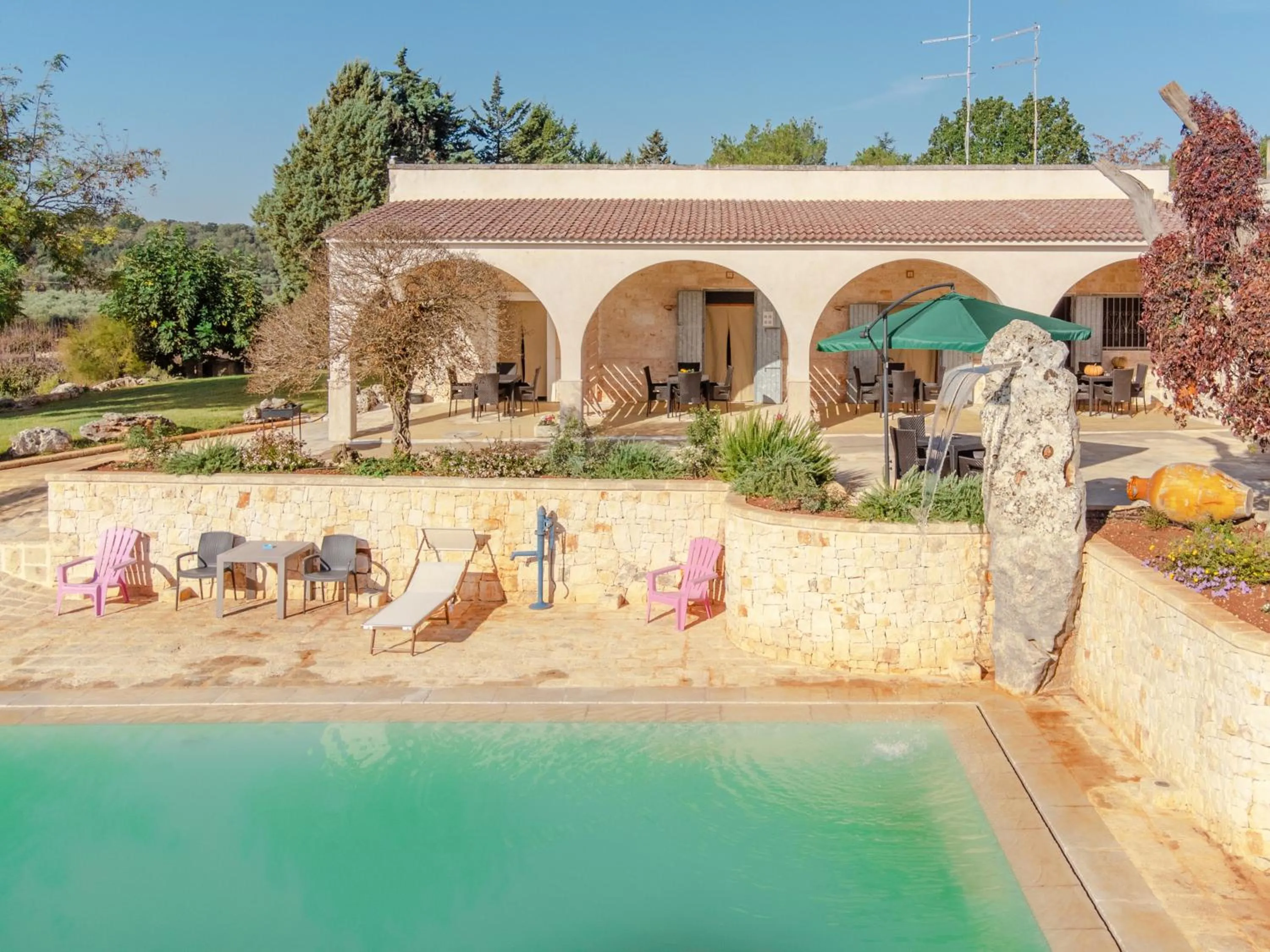 Property building in Casolare Lodedo