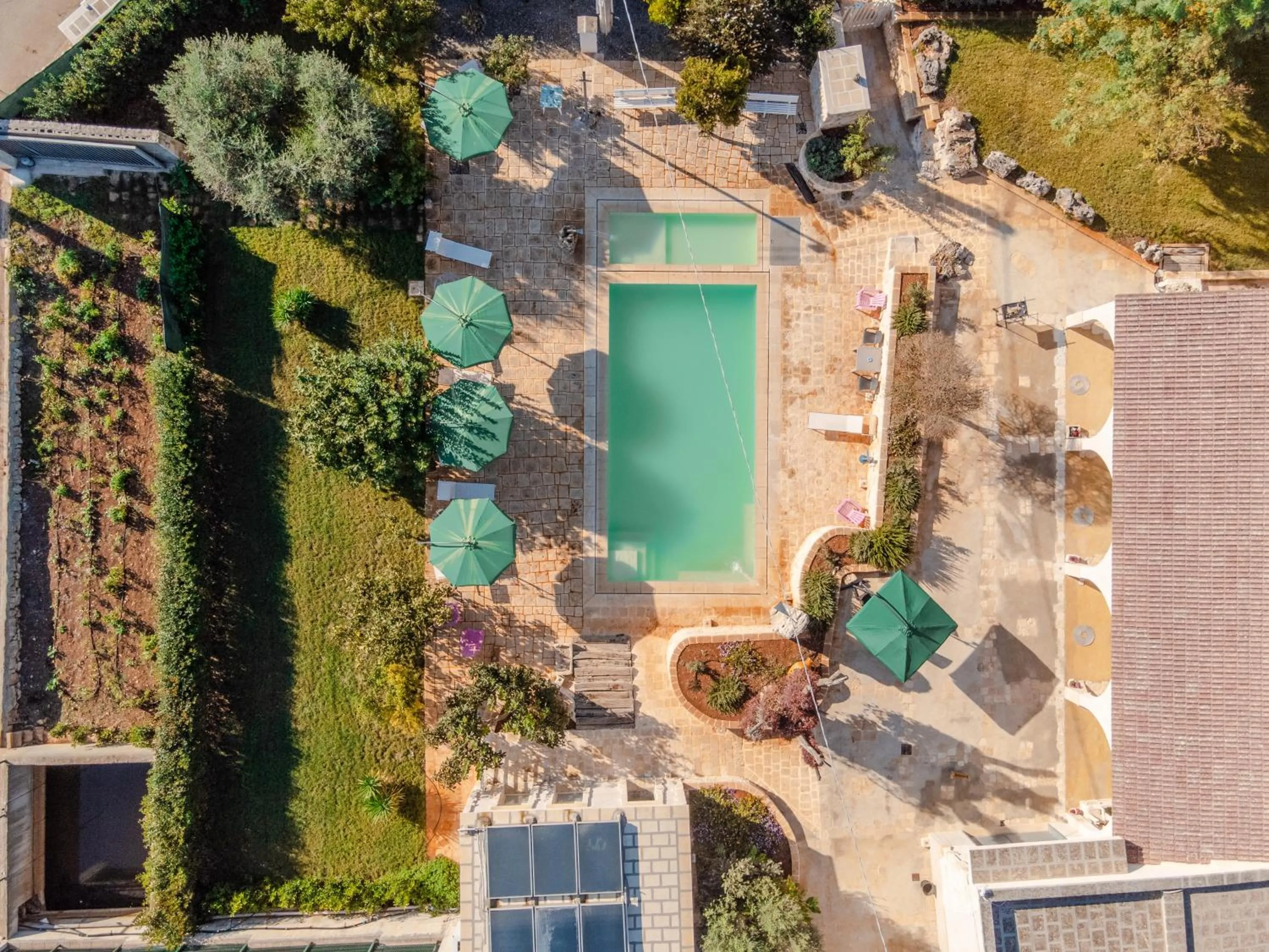 Property building in Casolare Lodedo