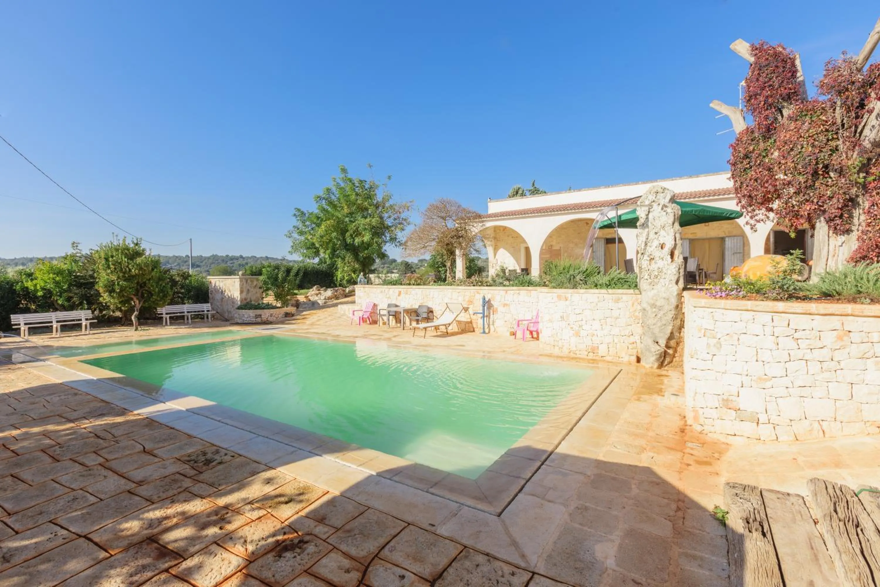 Property building in Casolare Lodedo