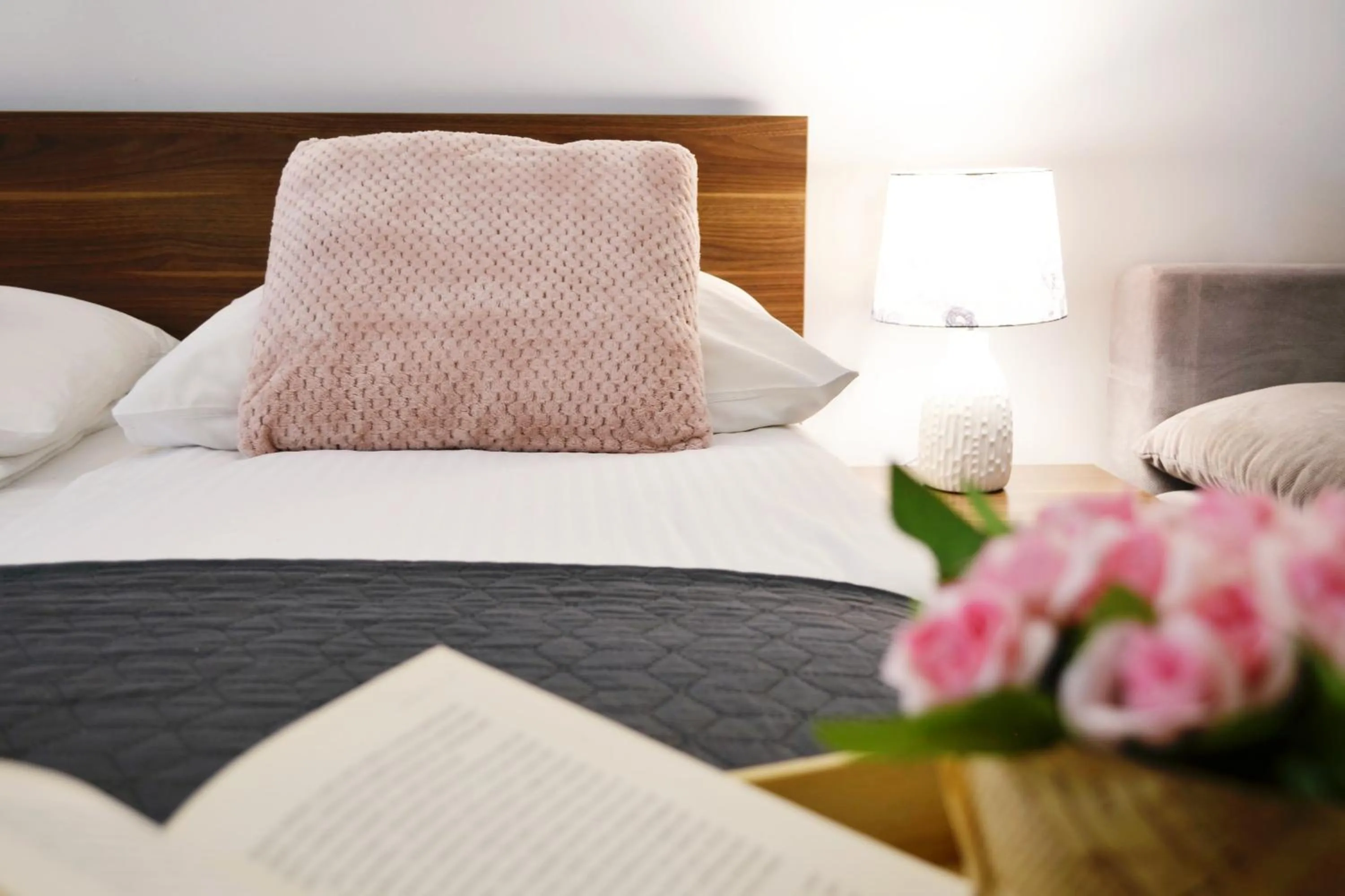 Bed in P&J Apartments Floriańska