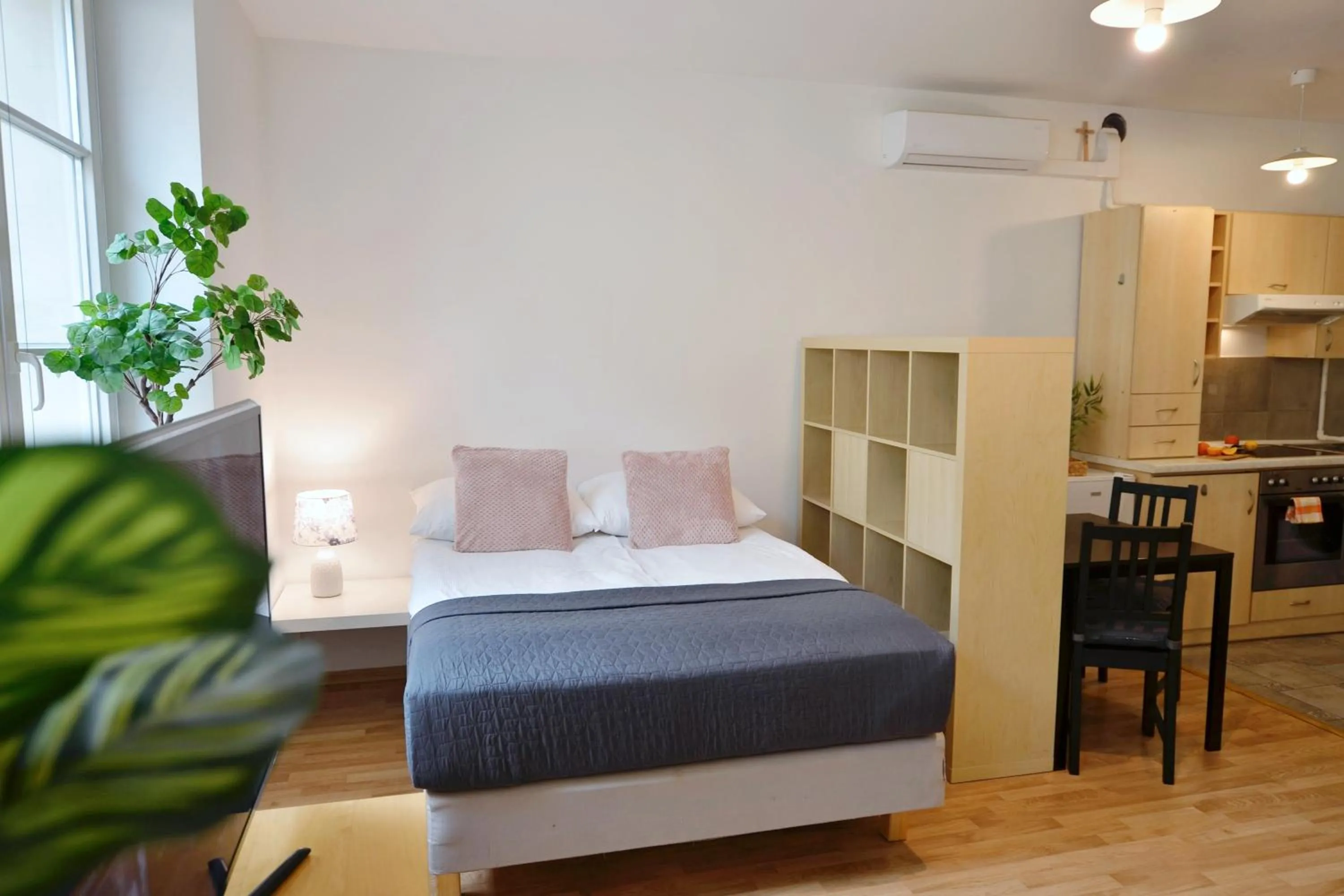 Bed in P&J Apartments Floriańska