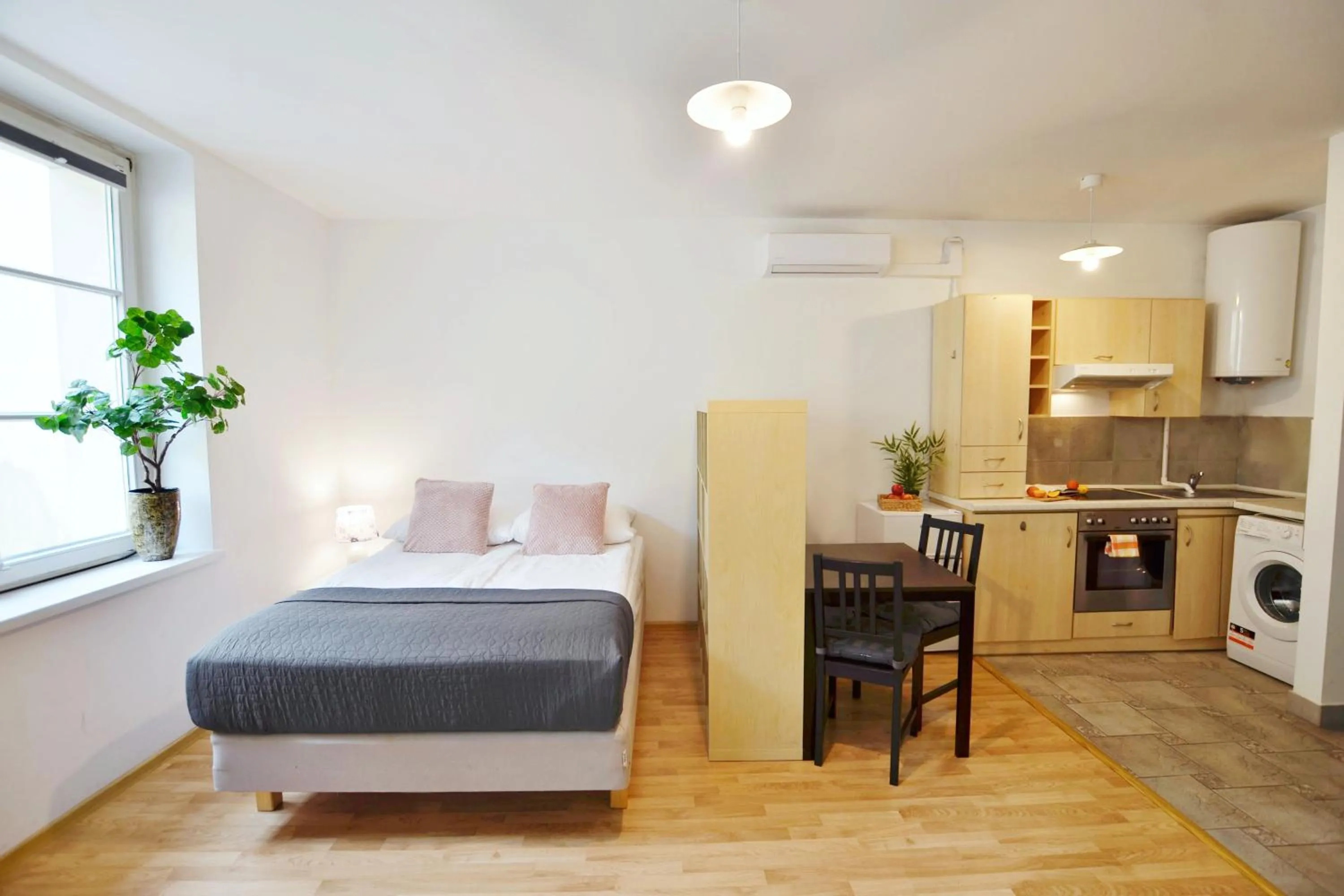 Bed in P&J Apartments Floriańska