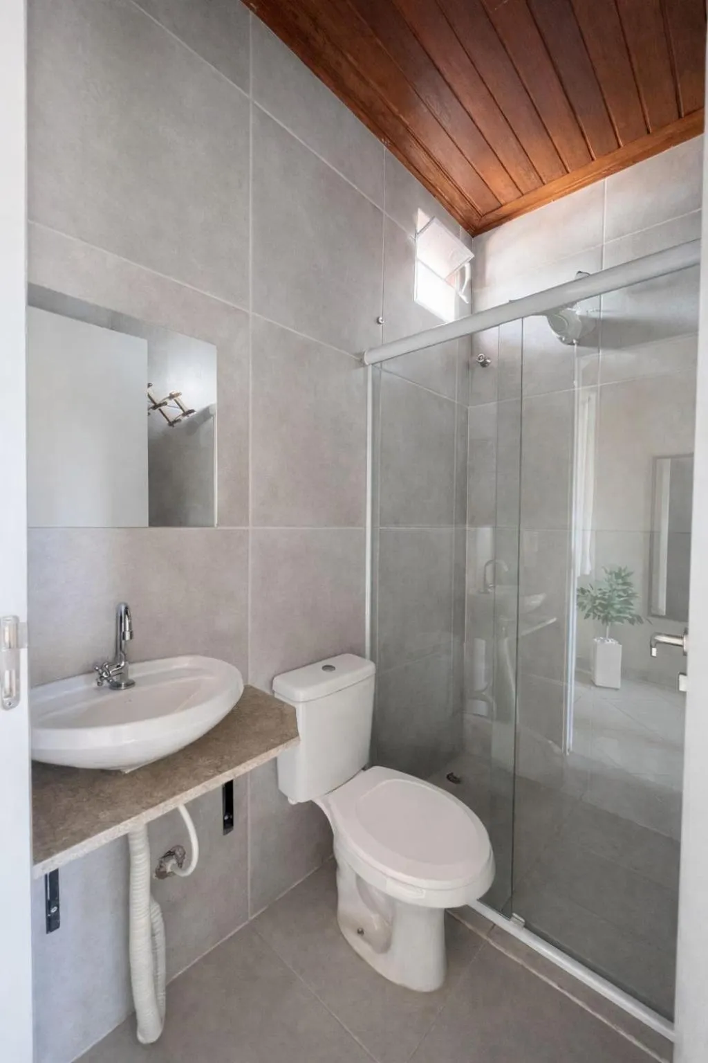 Bathroom in Pousada Casa Rosada Ilhabela