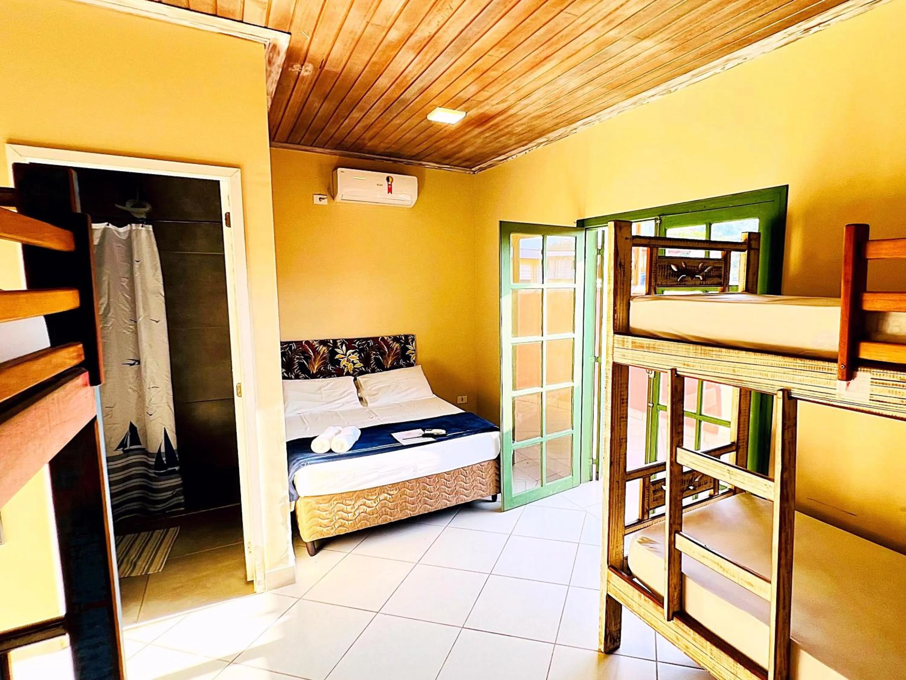 One-Bedroom Apartment in Pousada Casa Rosada Ilhabela
